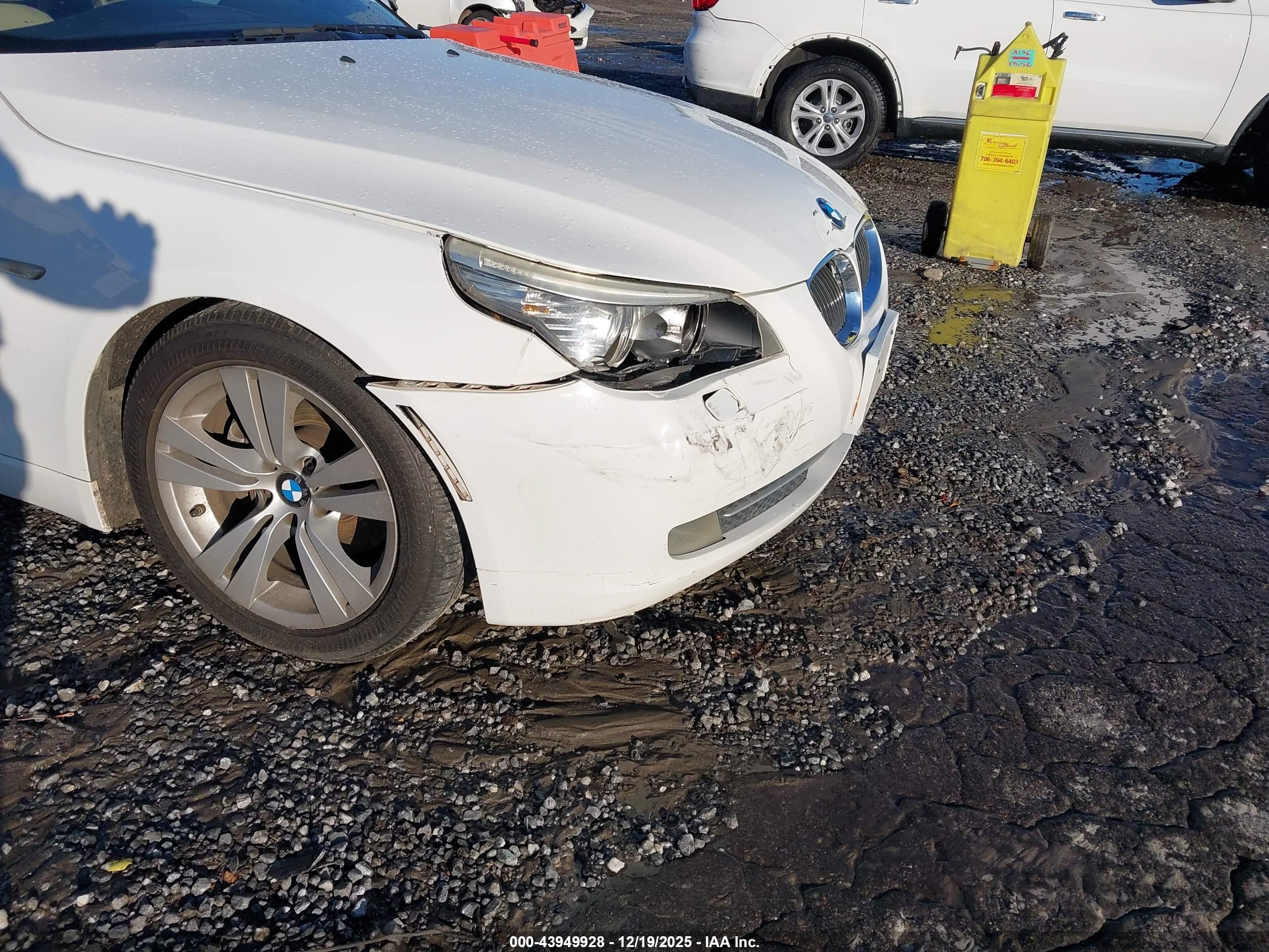 BMW 528I image 6
