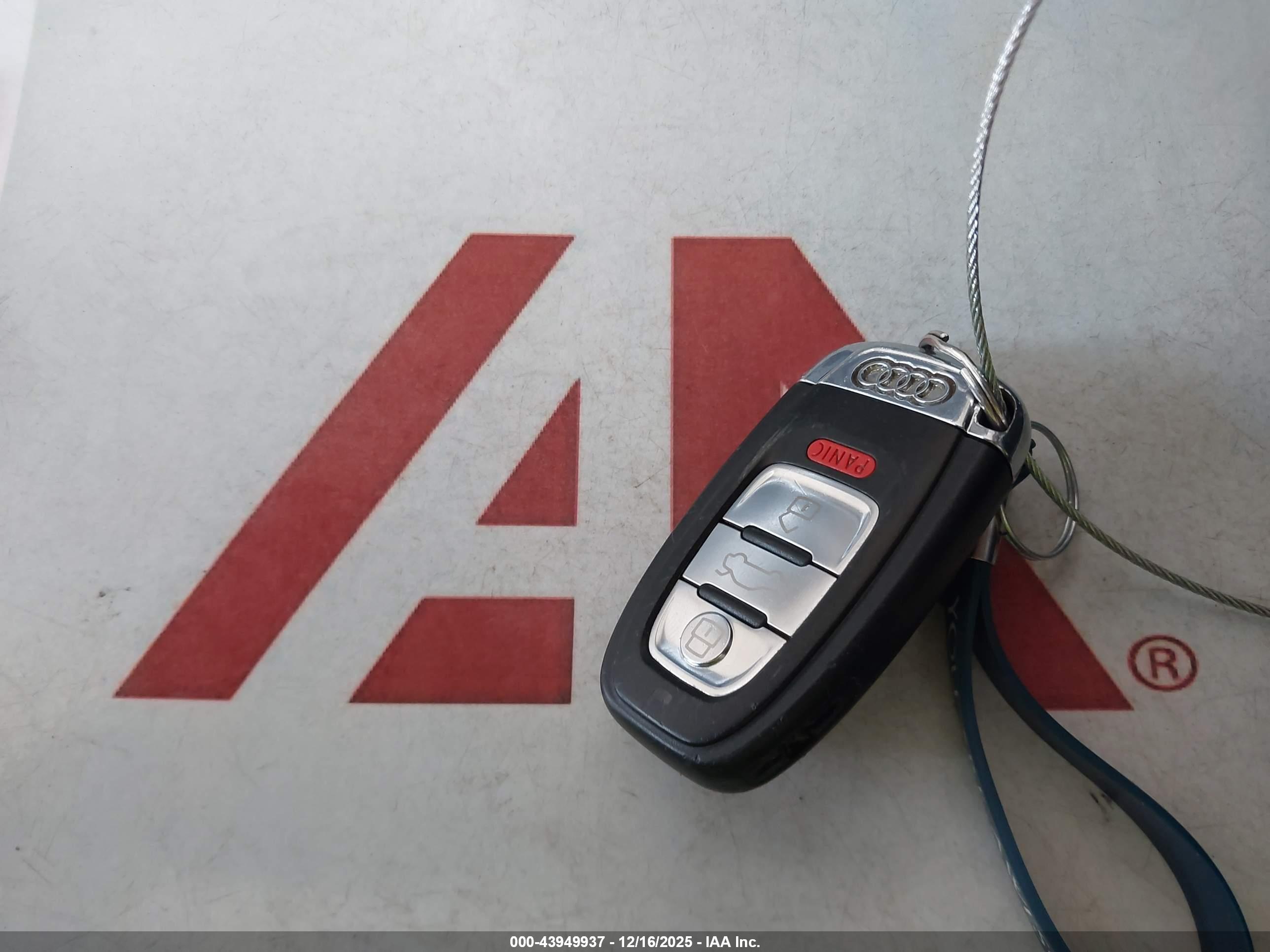 AUDI A4 image 11