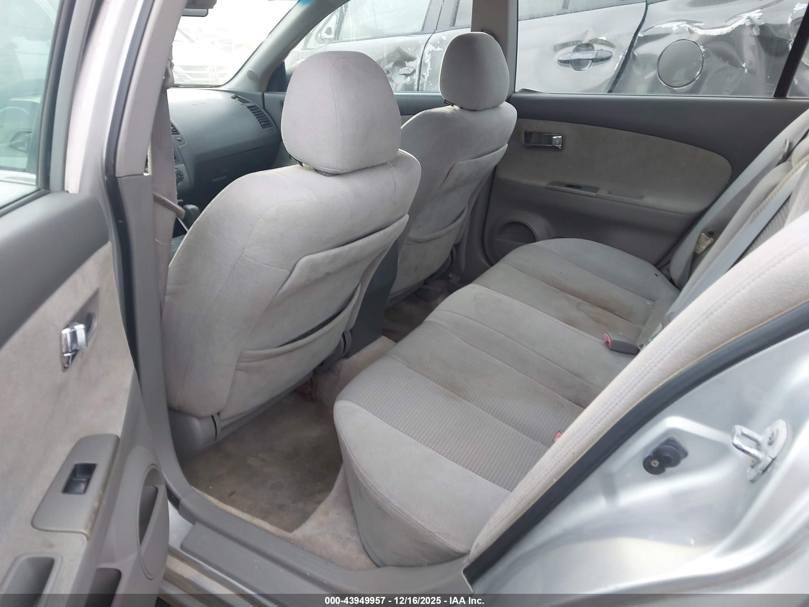 NISSAN ALTIMA image 8