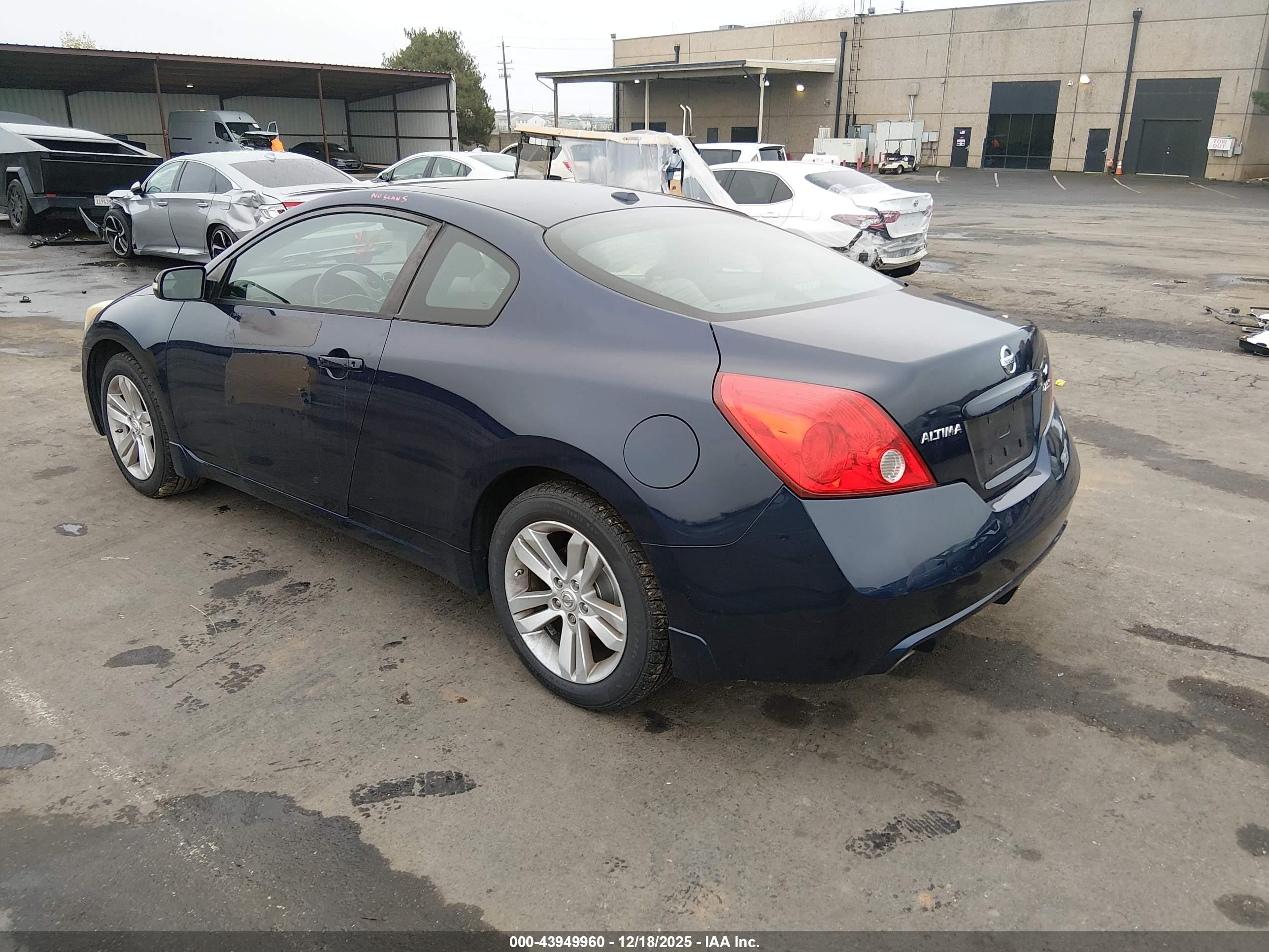 NISSAN ALTIMA image 3