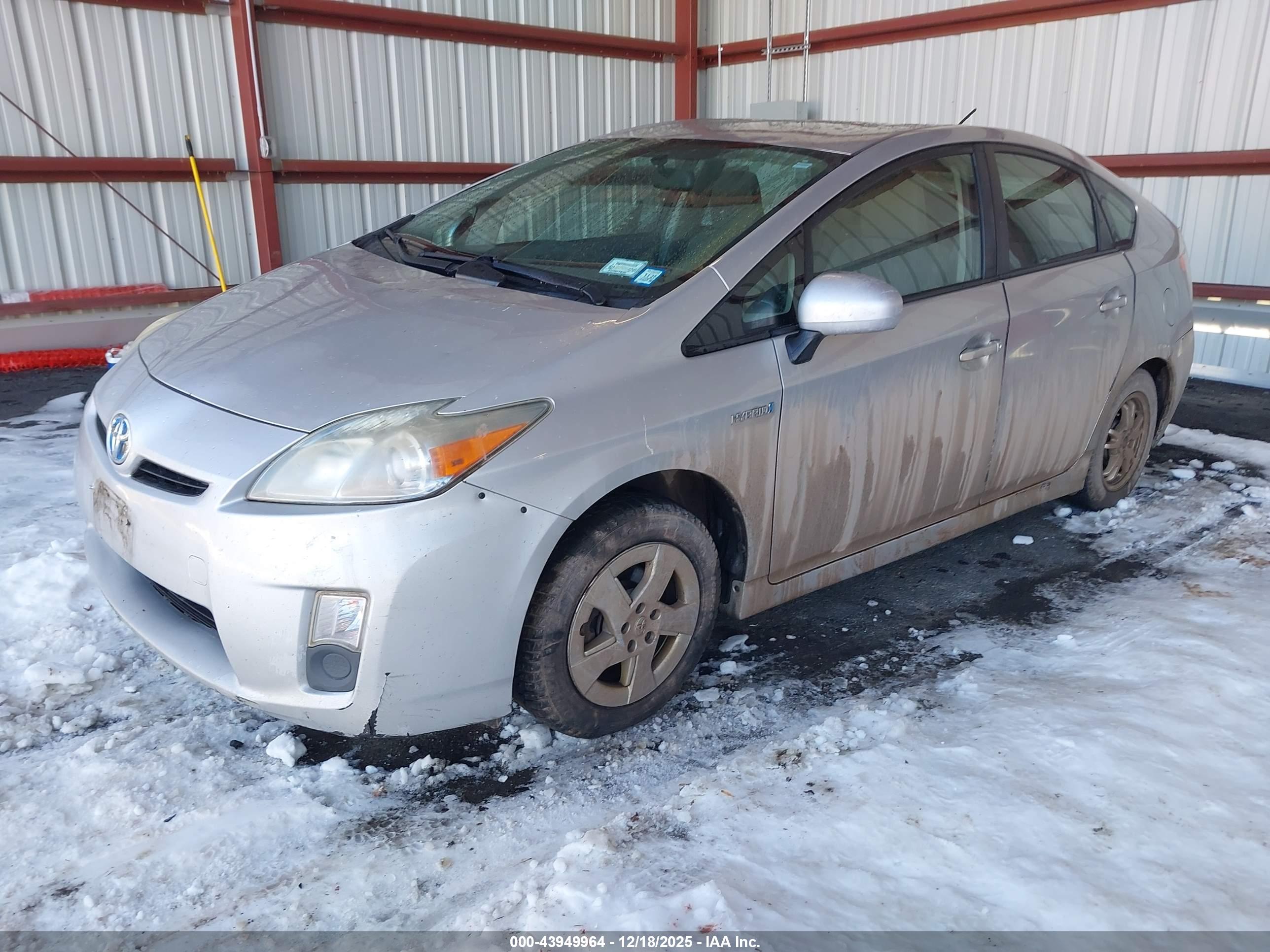 TOYOTA PRIUS image 2