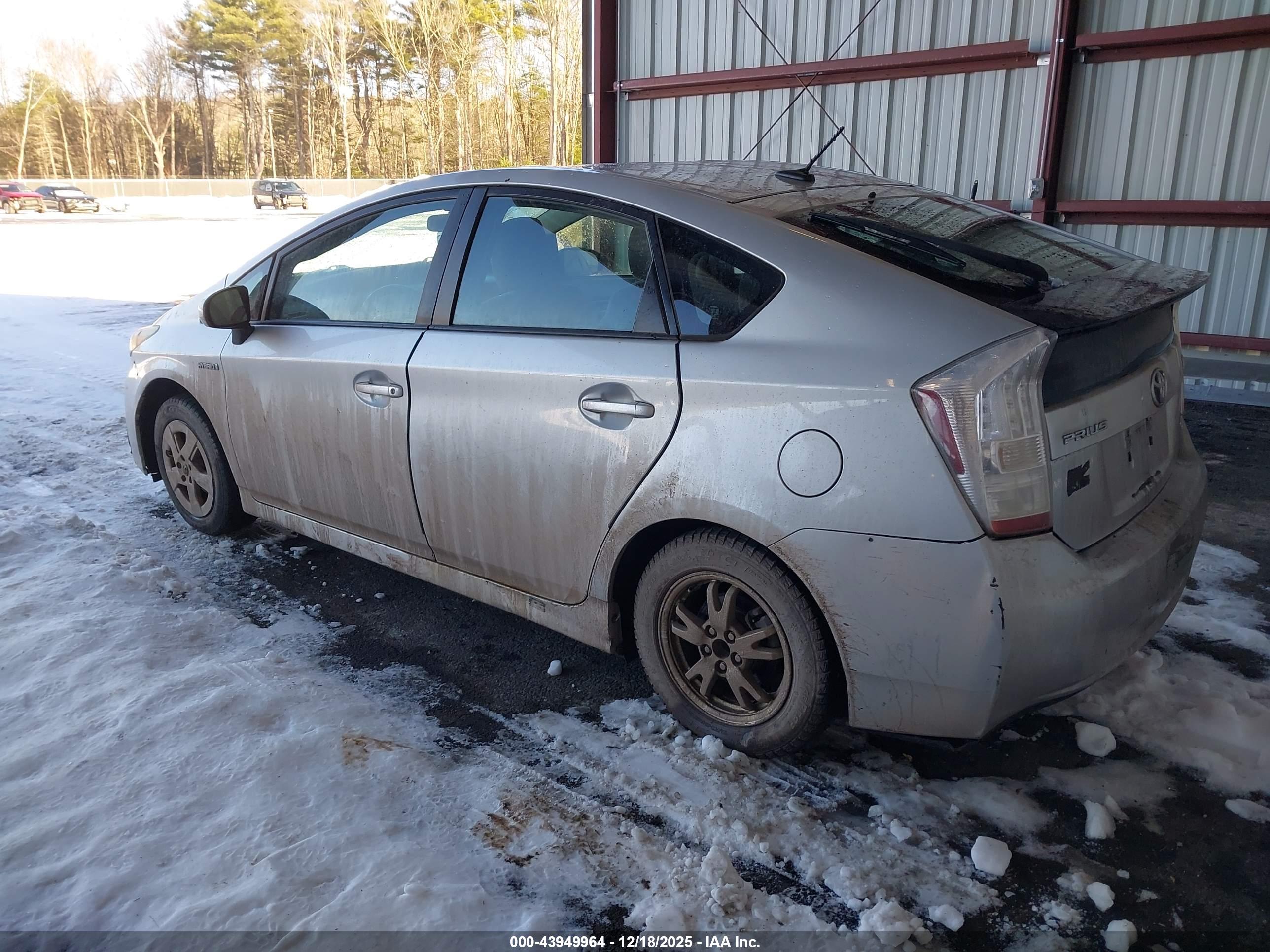 TOYOTA PRIUS image 3
