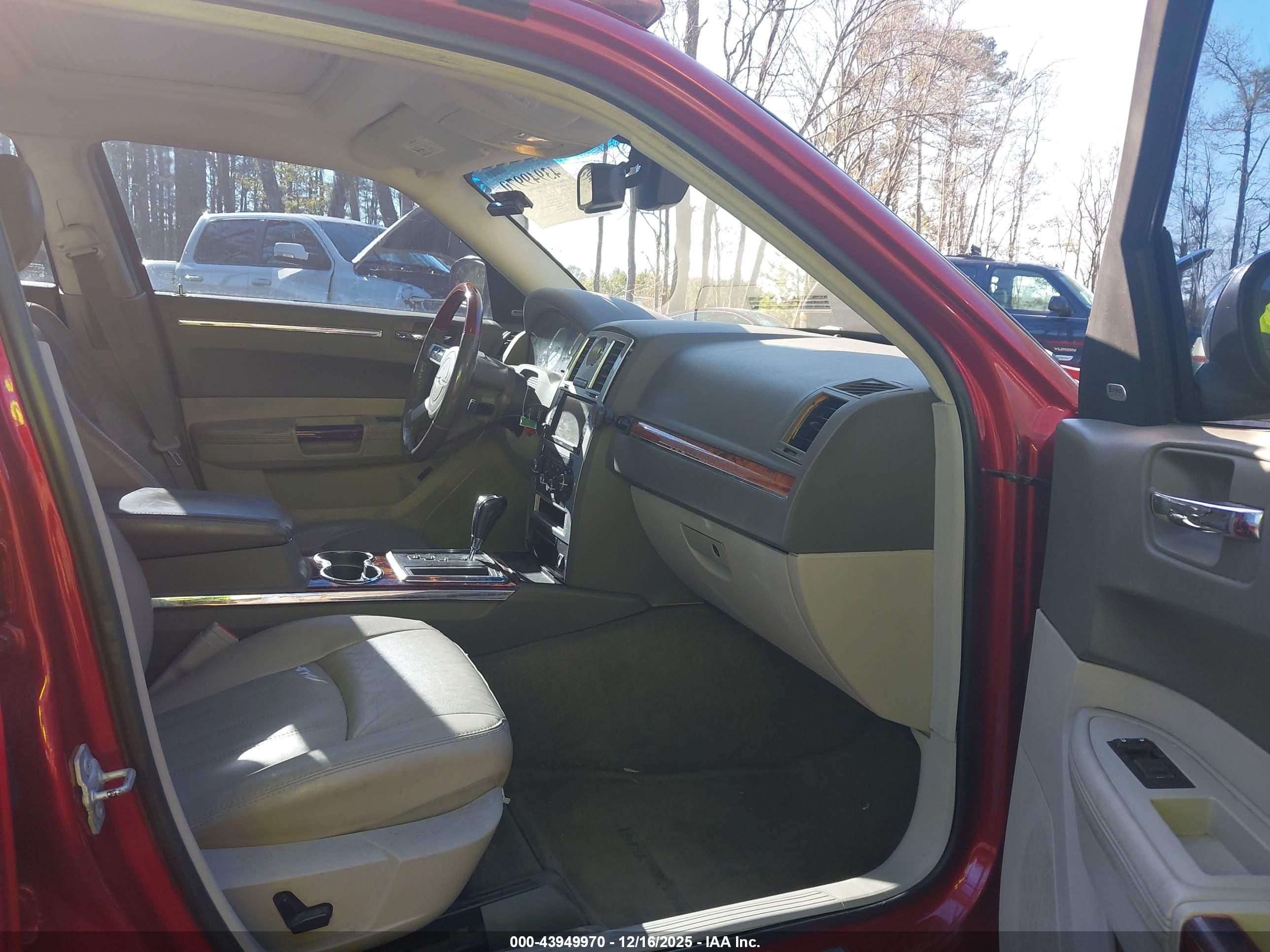 CHRYSLER 300C image 5