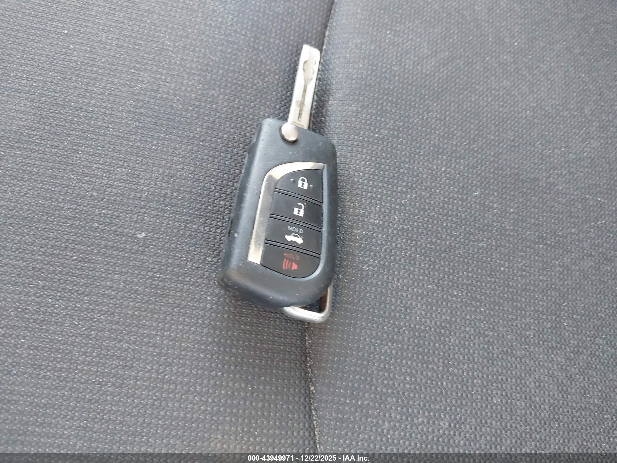 TOYOTA COROLLA image 11