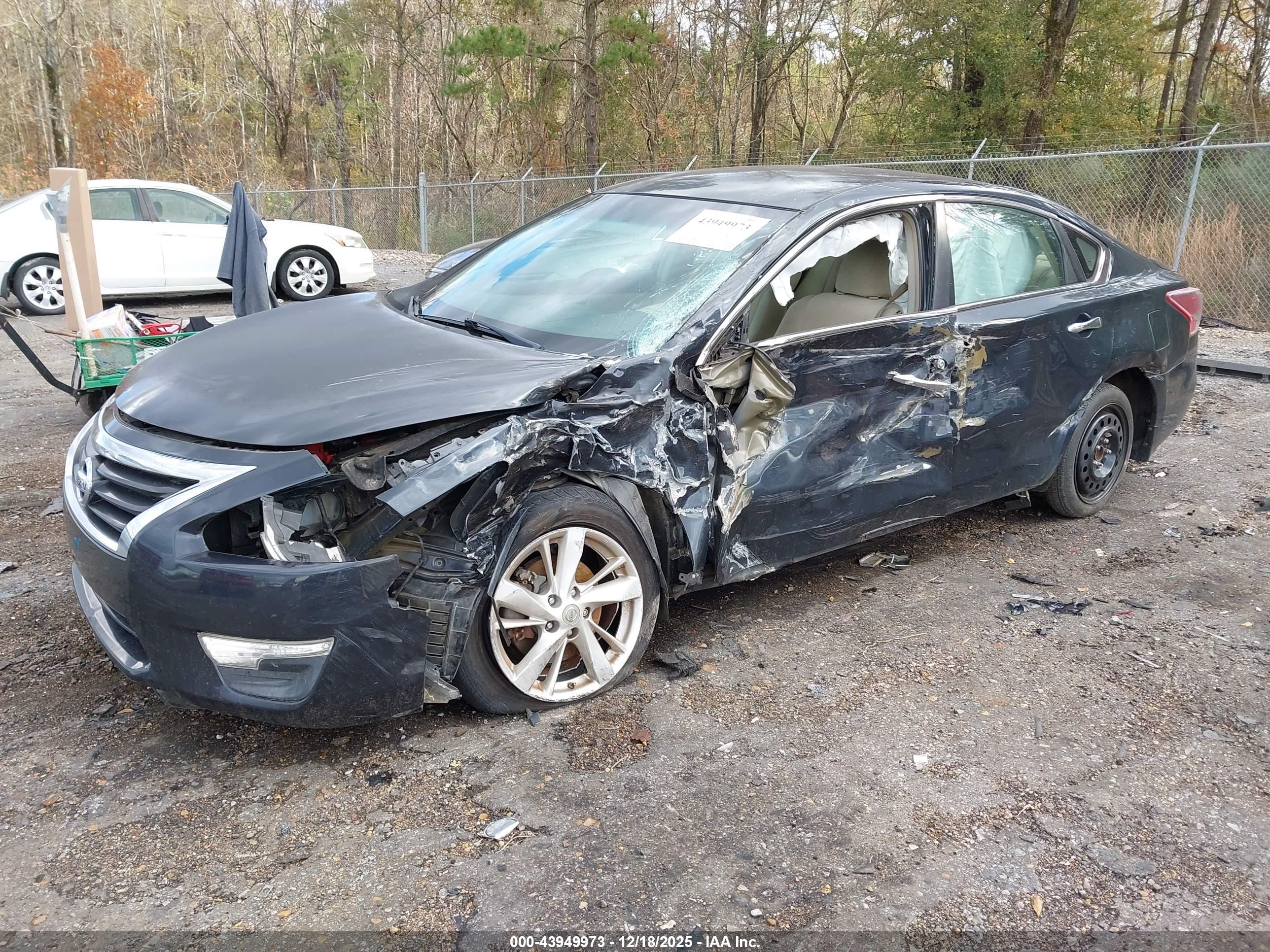 NISSAN ALTIMA image 2