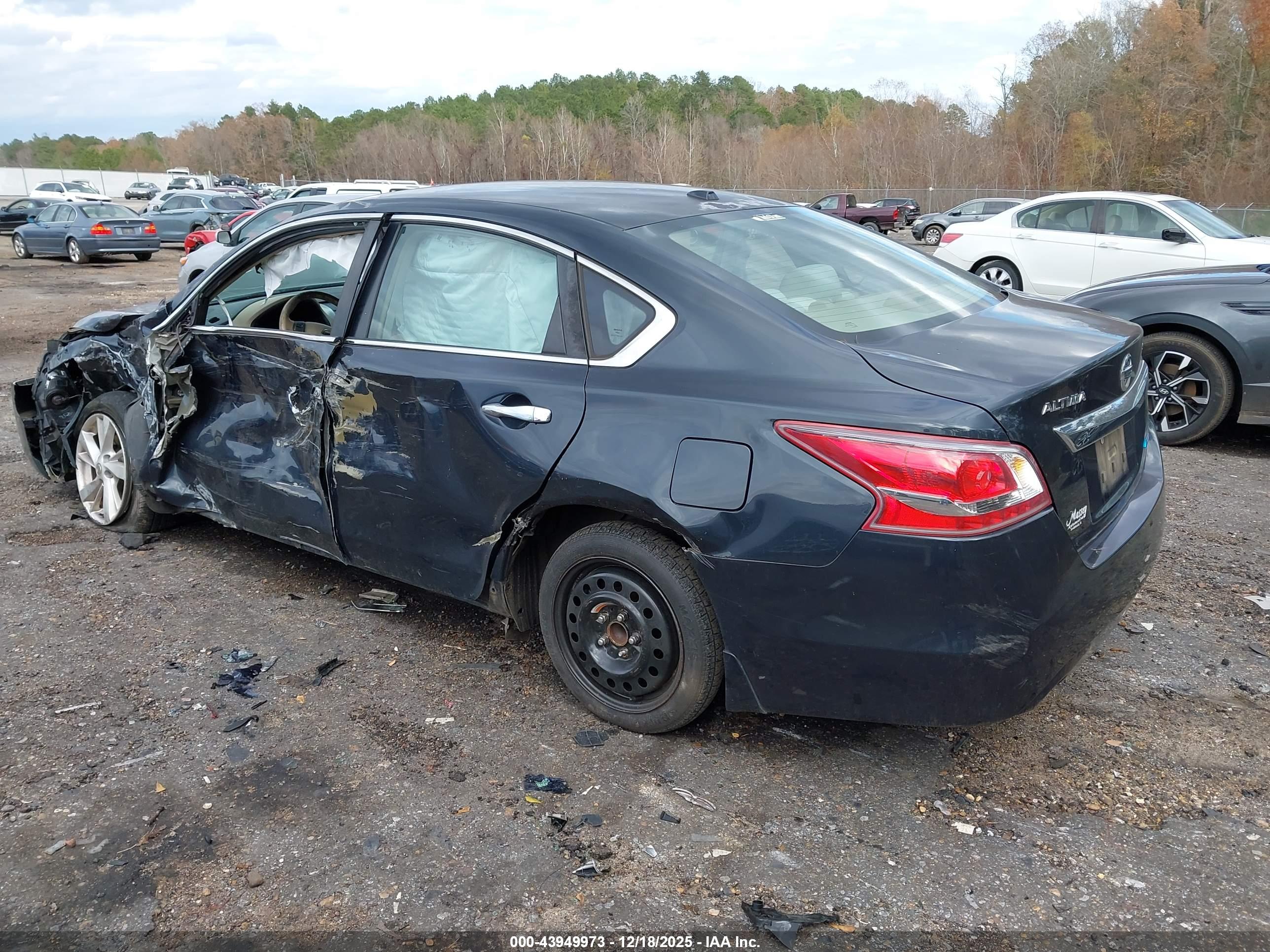 NISSAN ALTIMA image 3