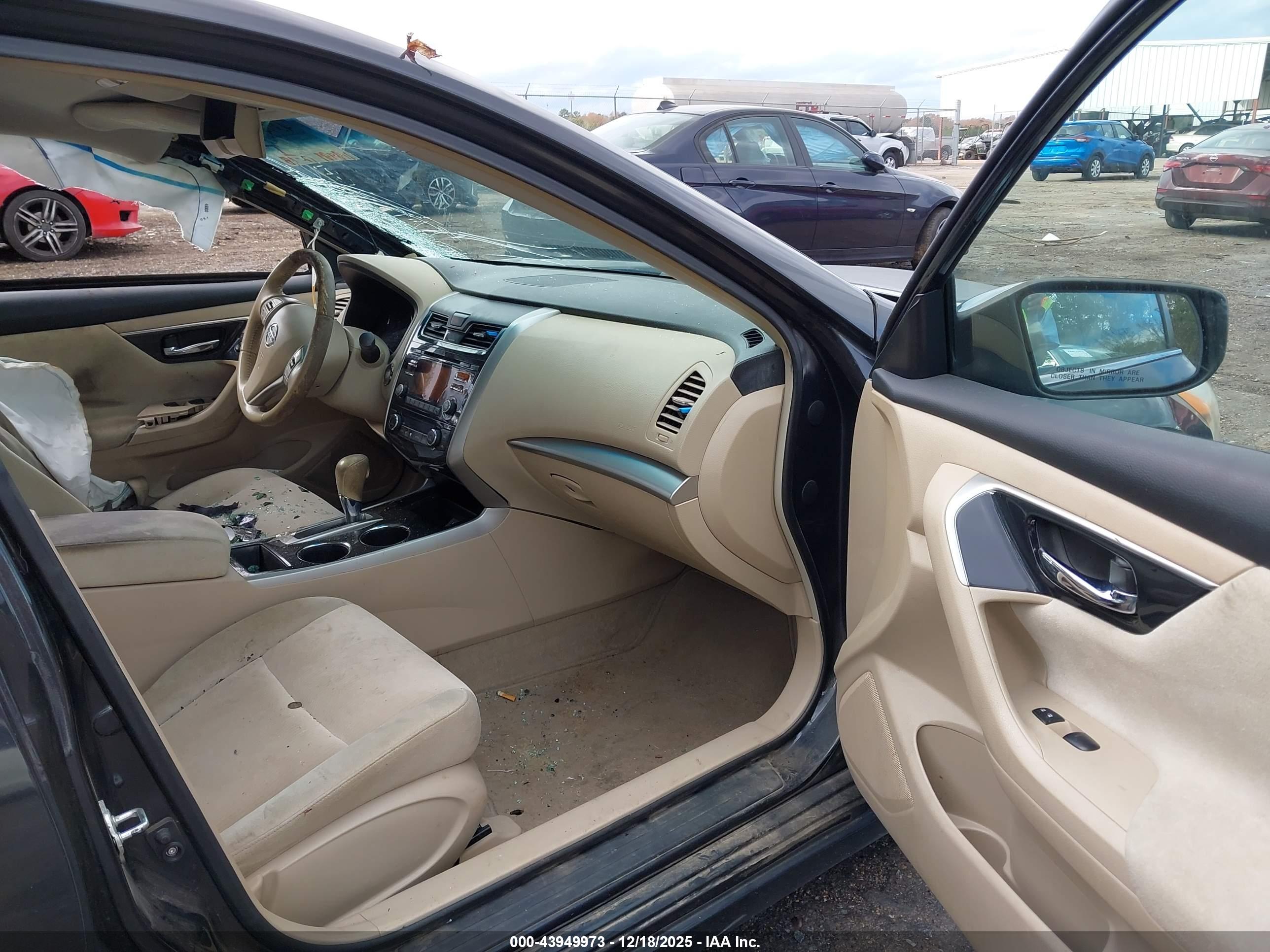 NISSAN ALTIMA image 5