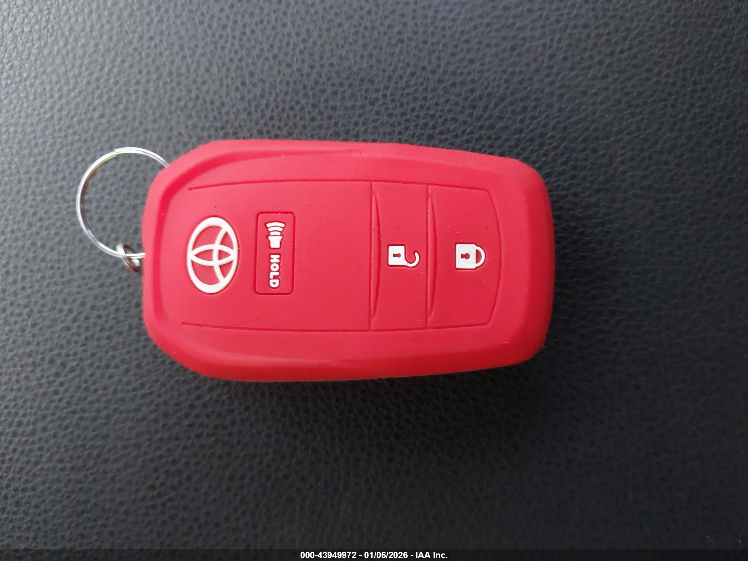 TOYOTA TACOMA image 11
