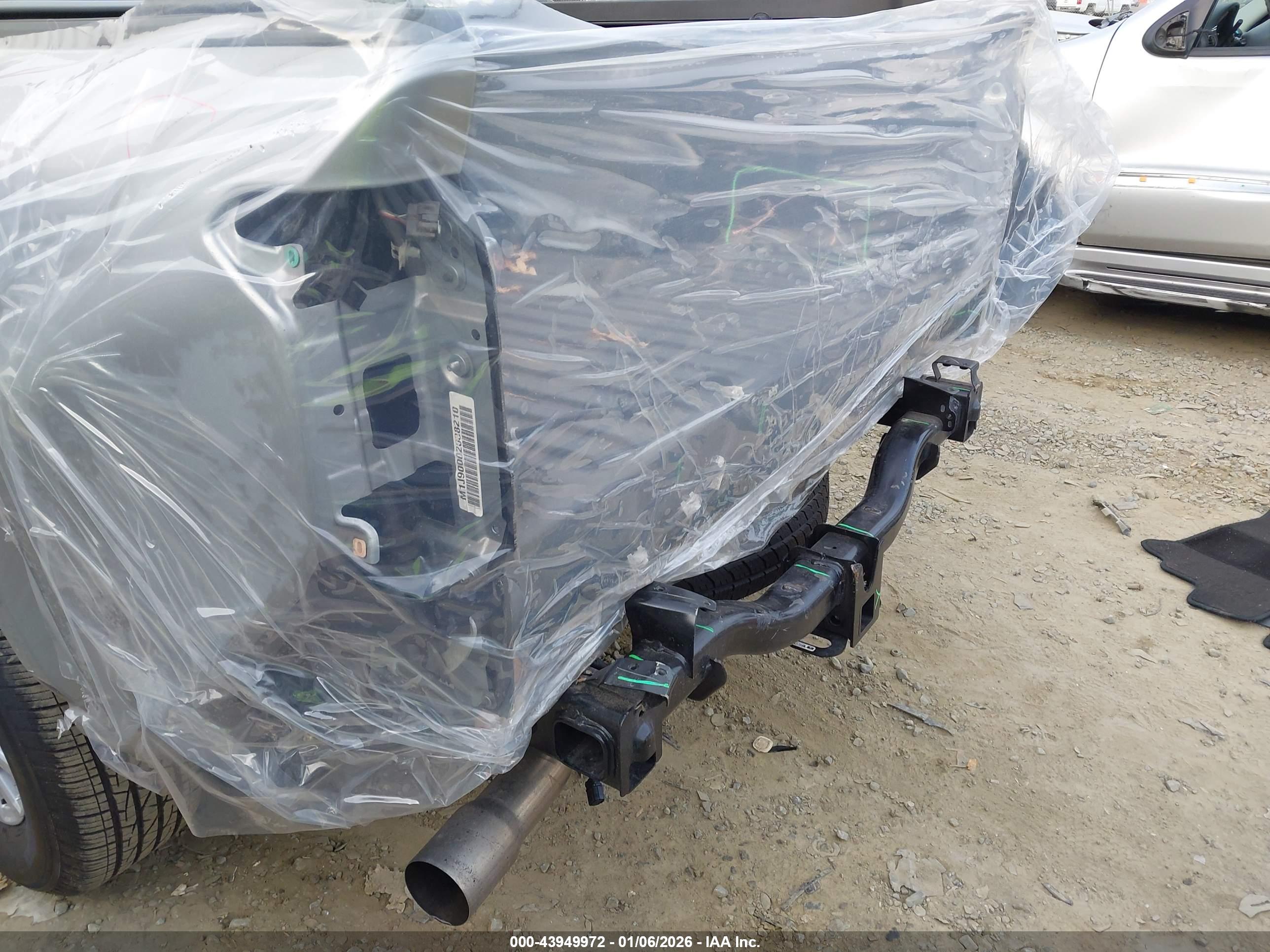 TOYOTA TACOMA image 6
