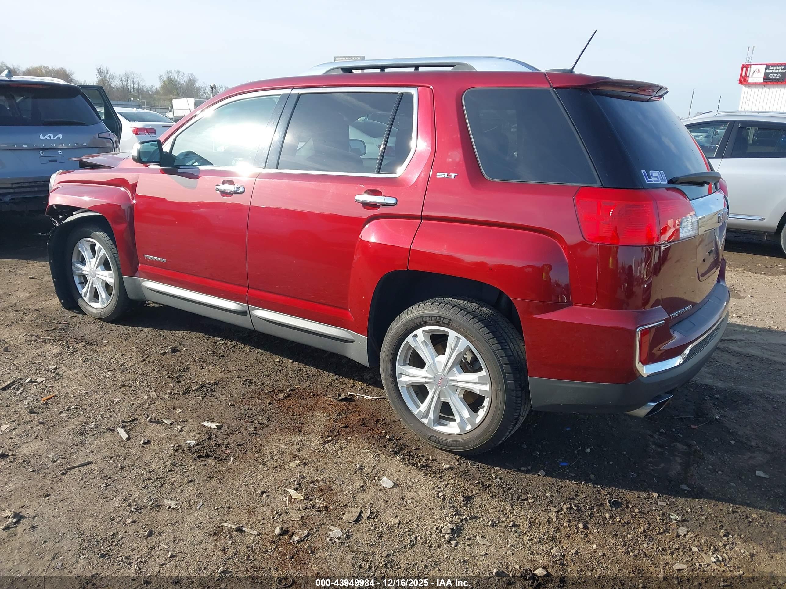 GMC TERRAIN image 3