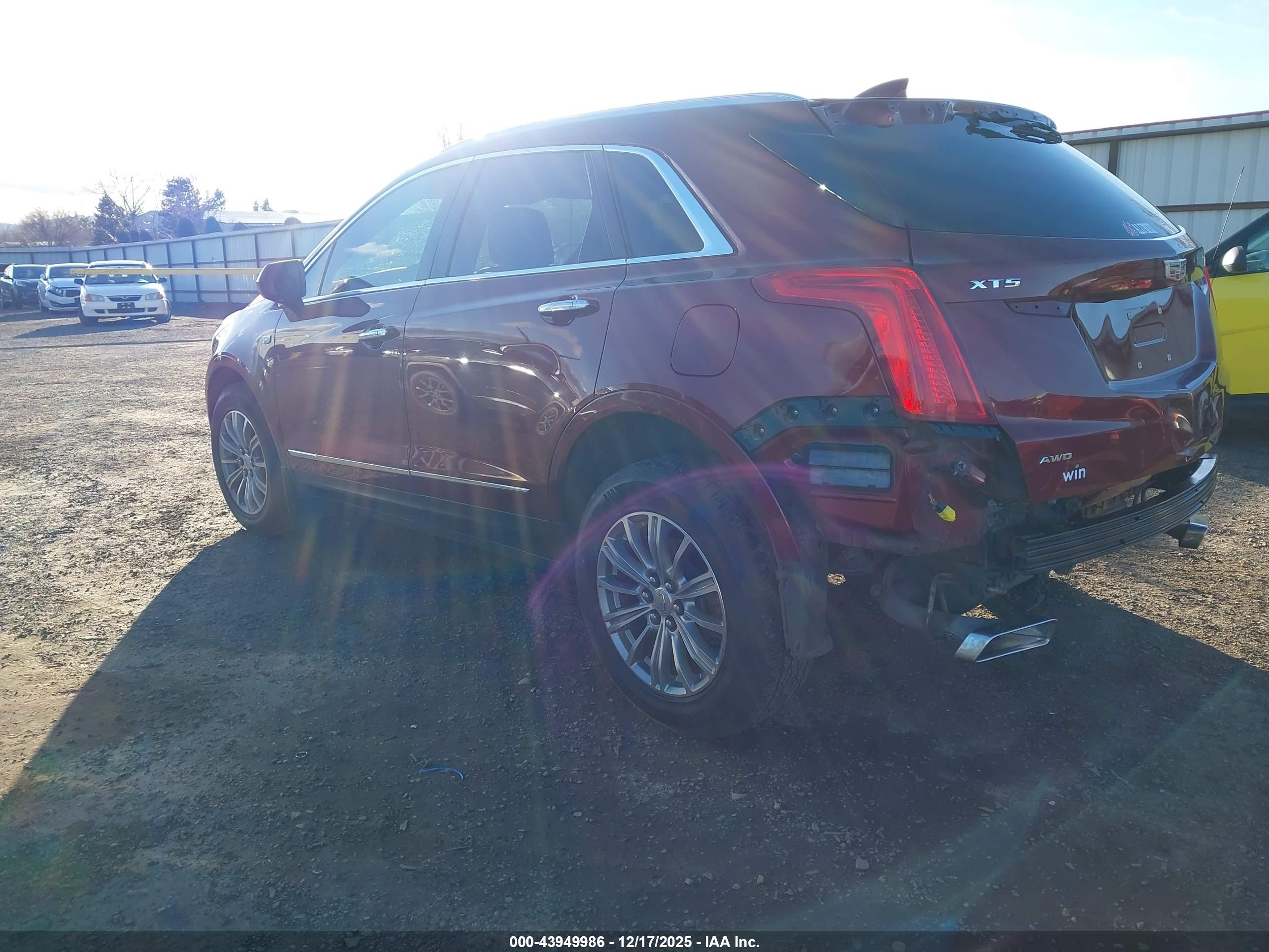 CADILLAC XT5 image 3
