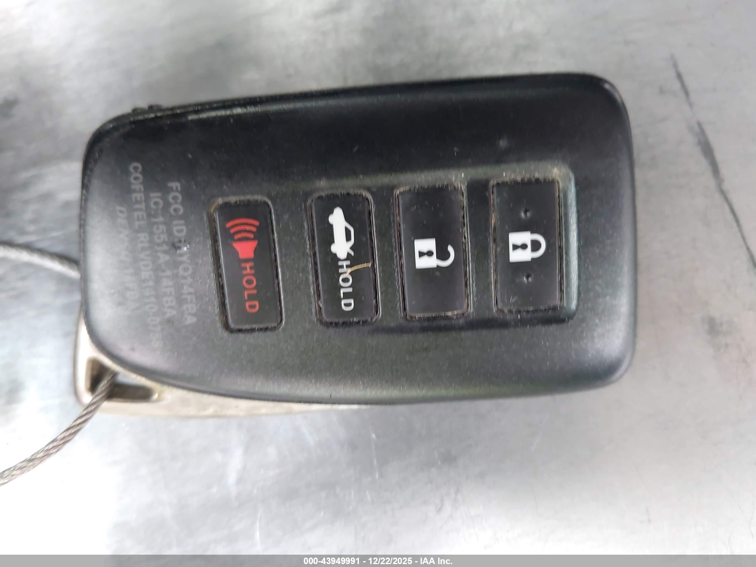 LEXUS ES image 11