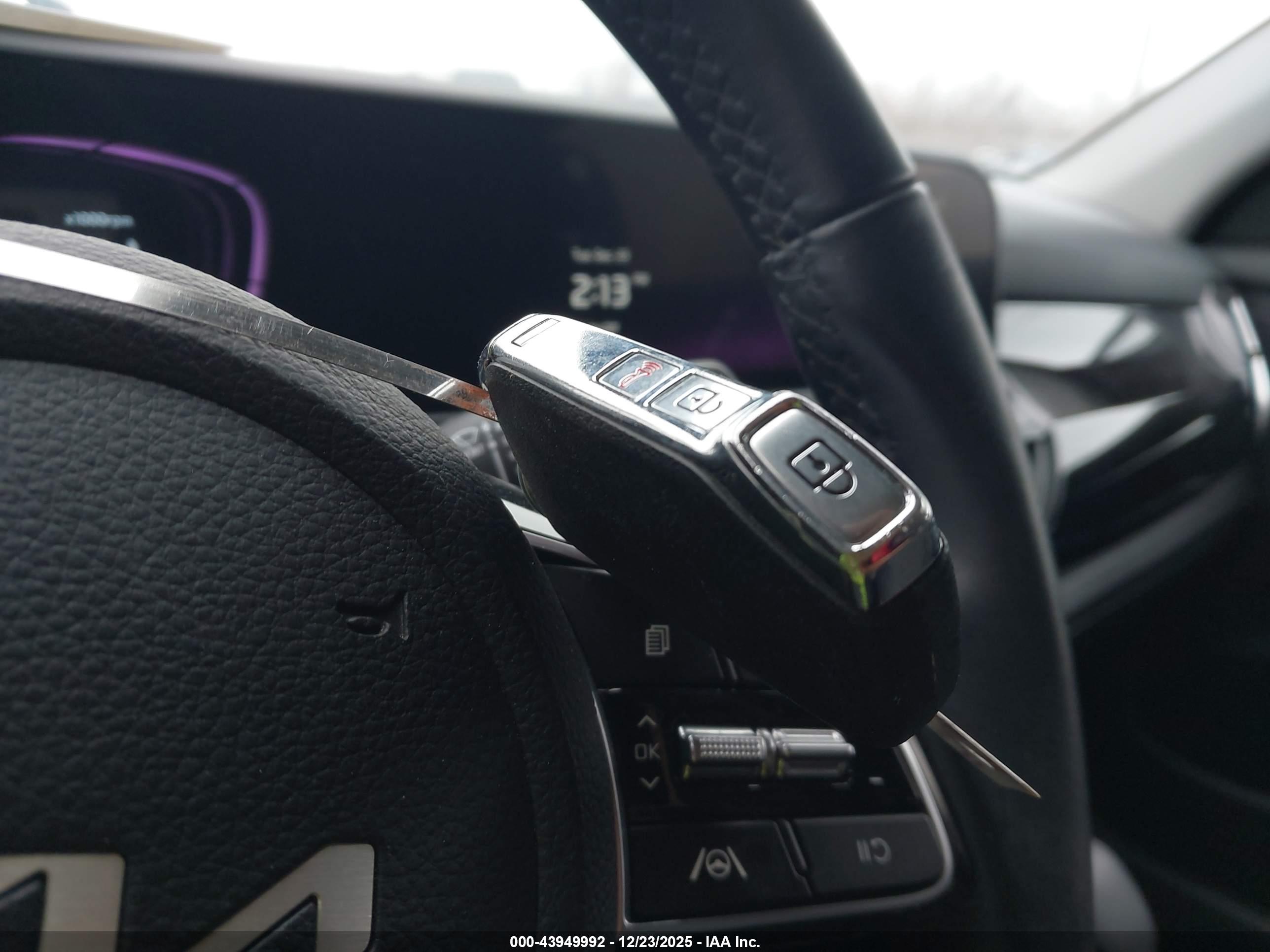 KIA SELTOS image 11