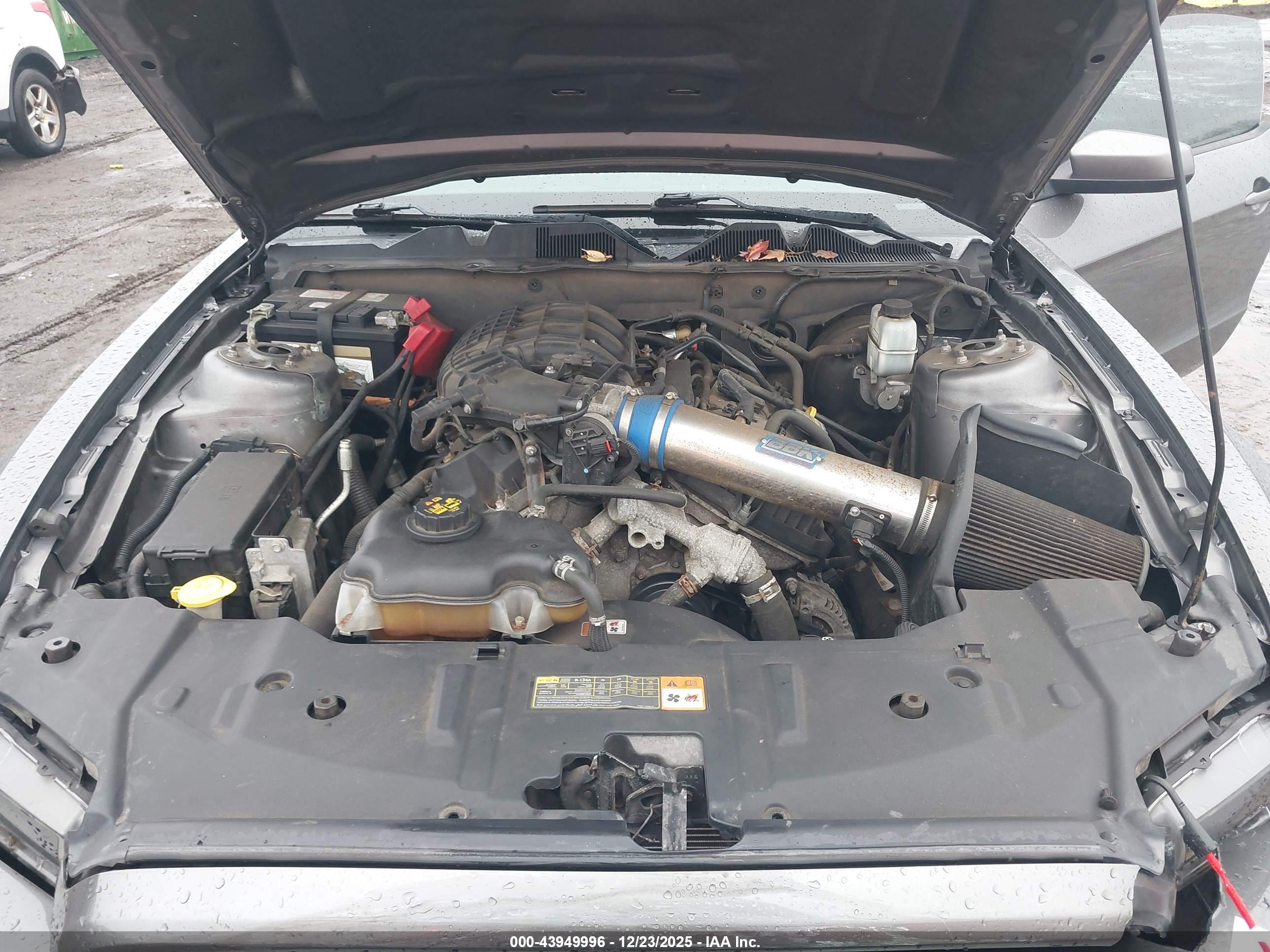 FORD MUSTANG image 10