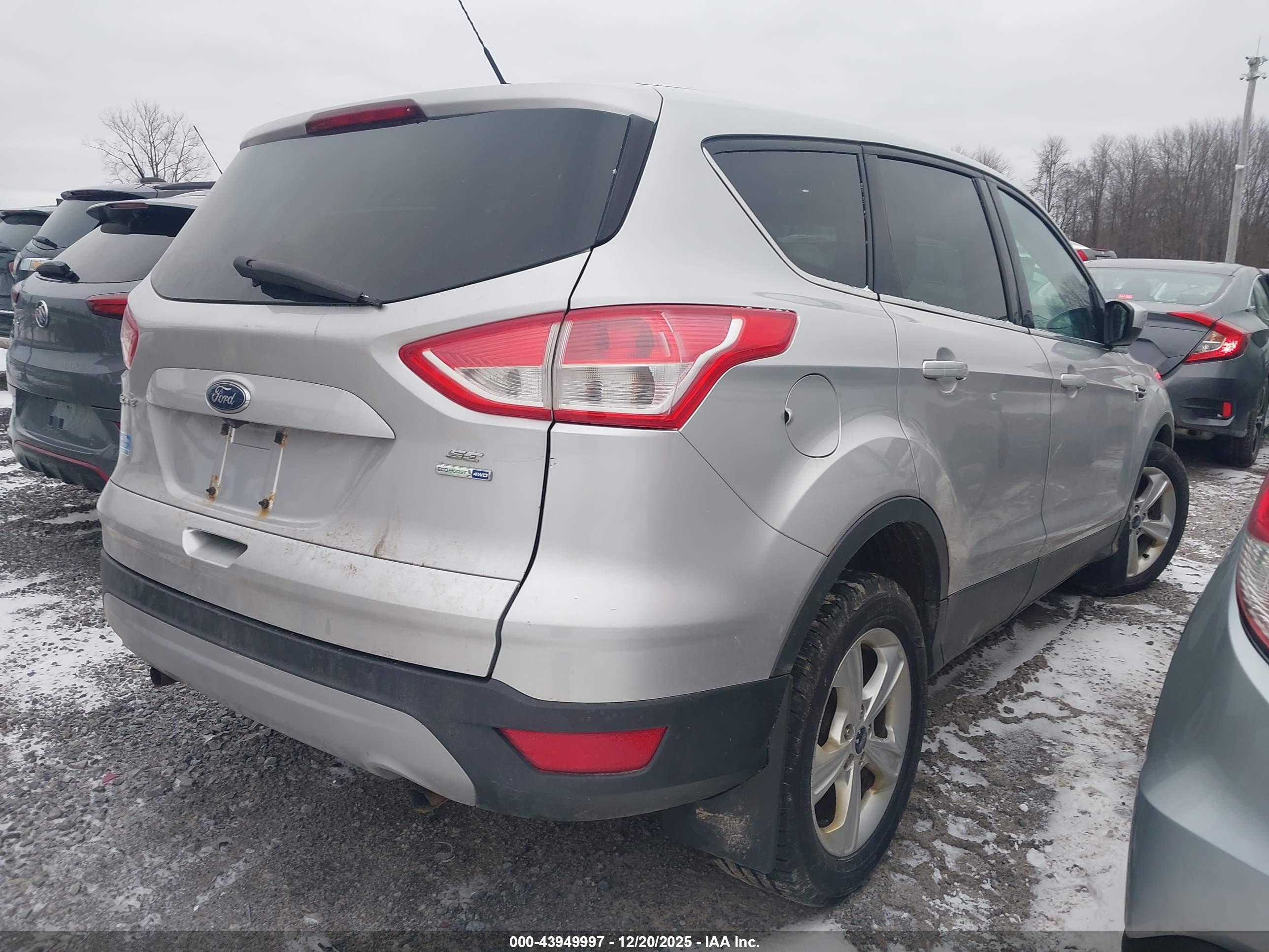 FORD ESCAPE image 4
