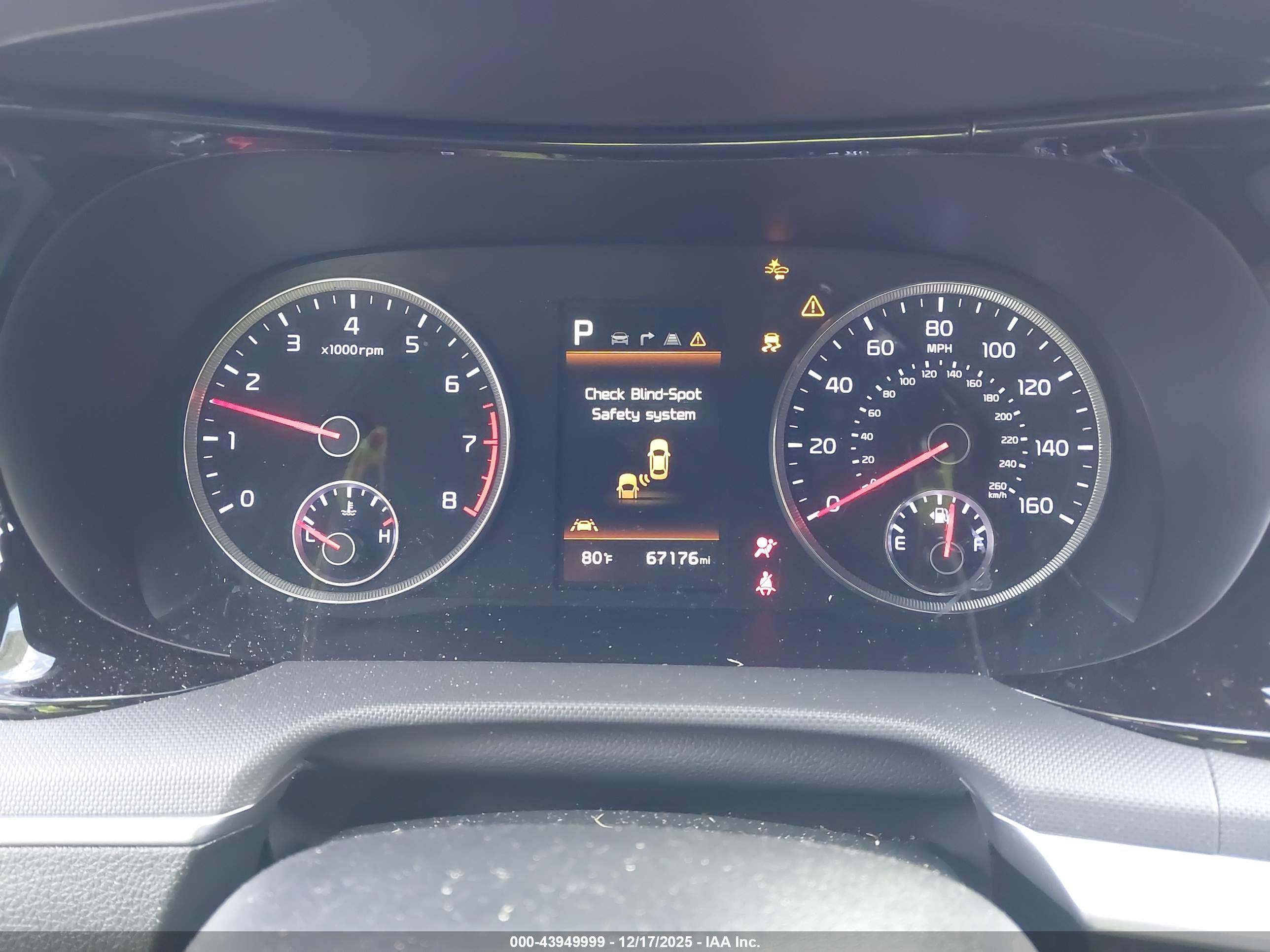KIA K5 image 7