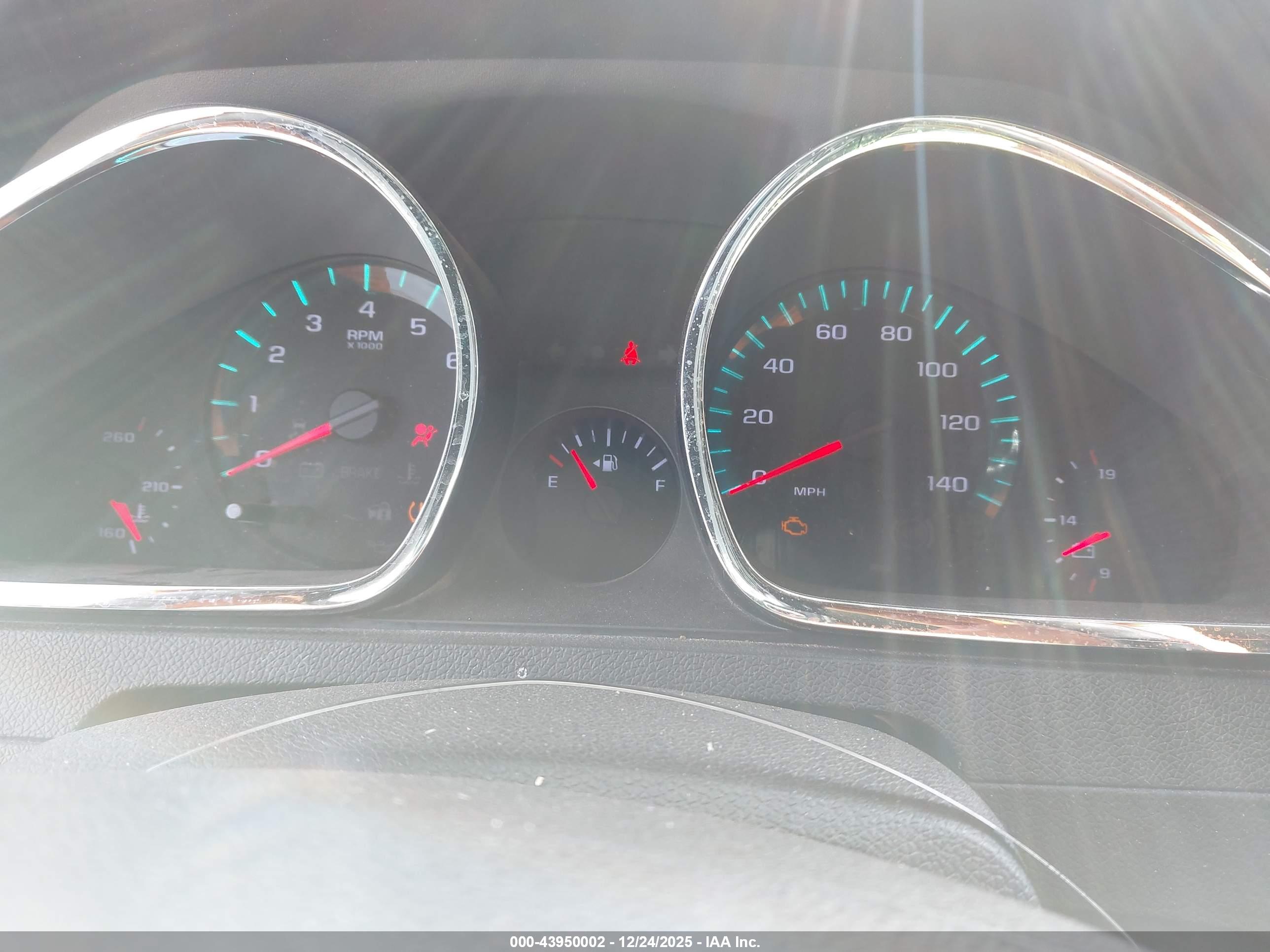CHEVROLET TRAVERSE image 7