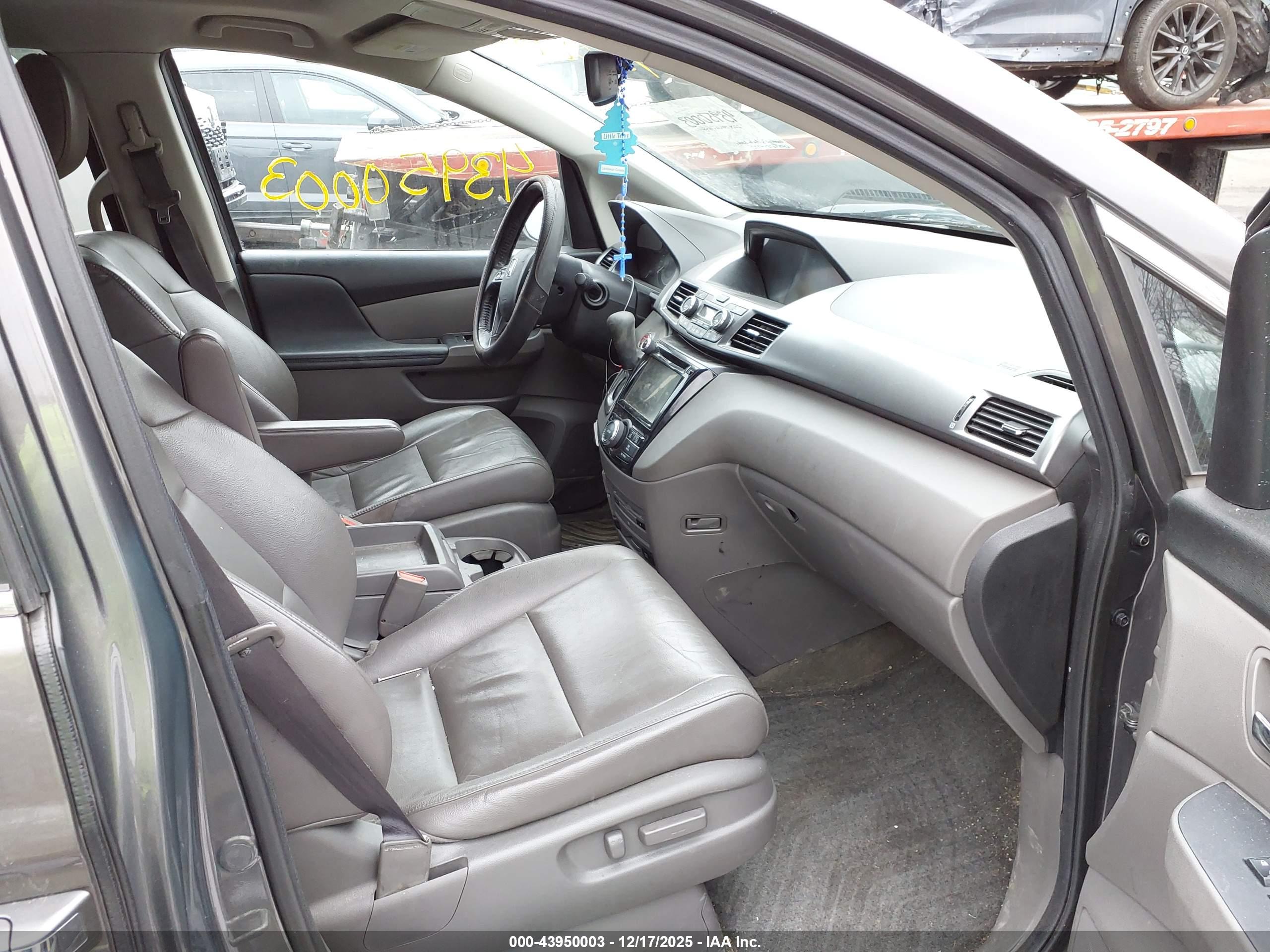 HONDA ODYSSEY image 5