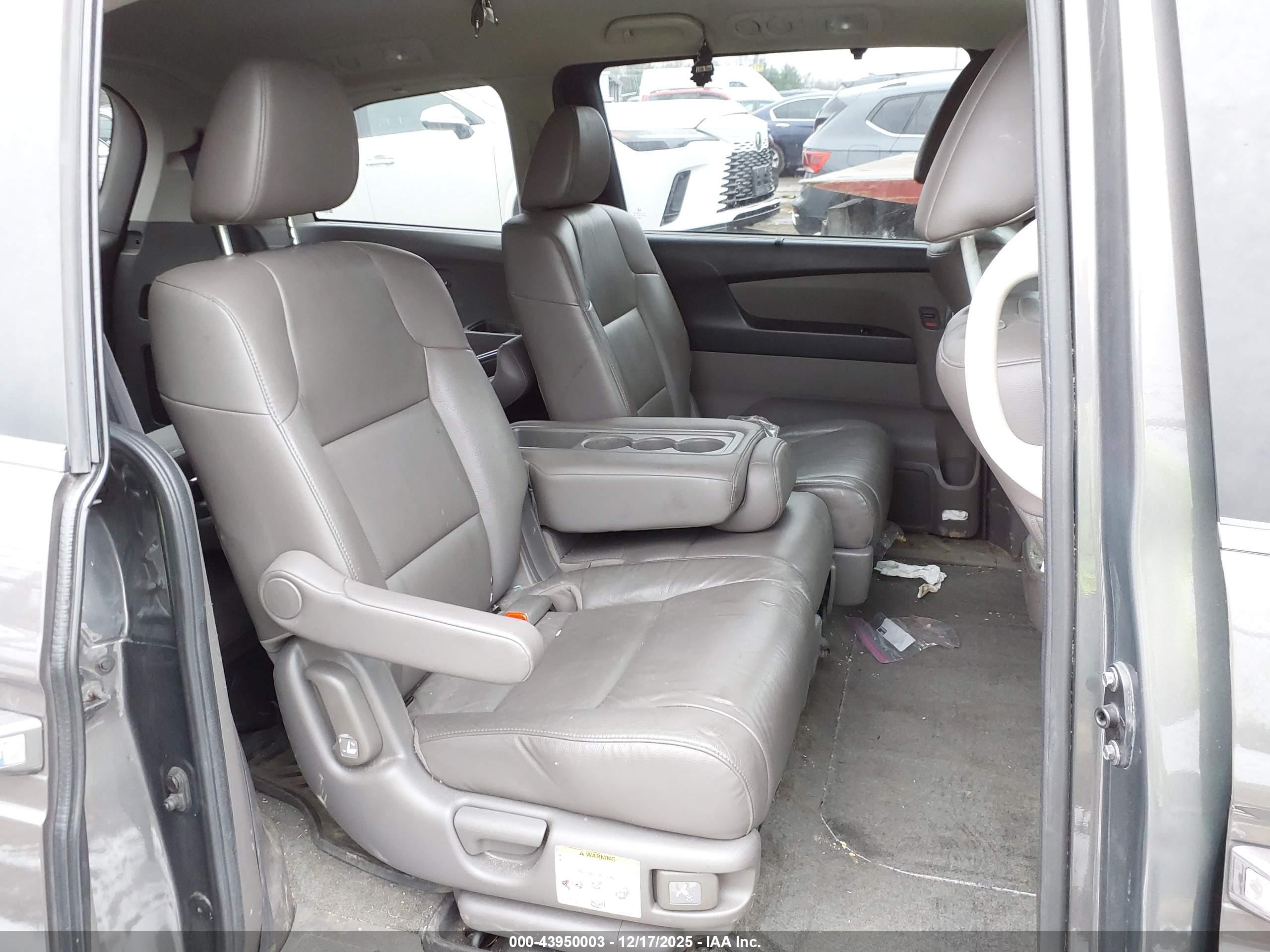 HONDA ODYSSEY image 8