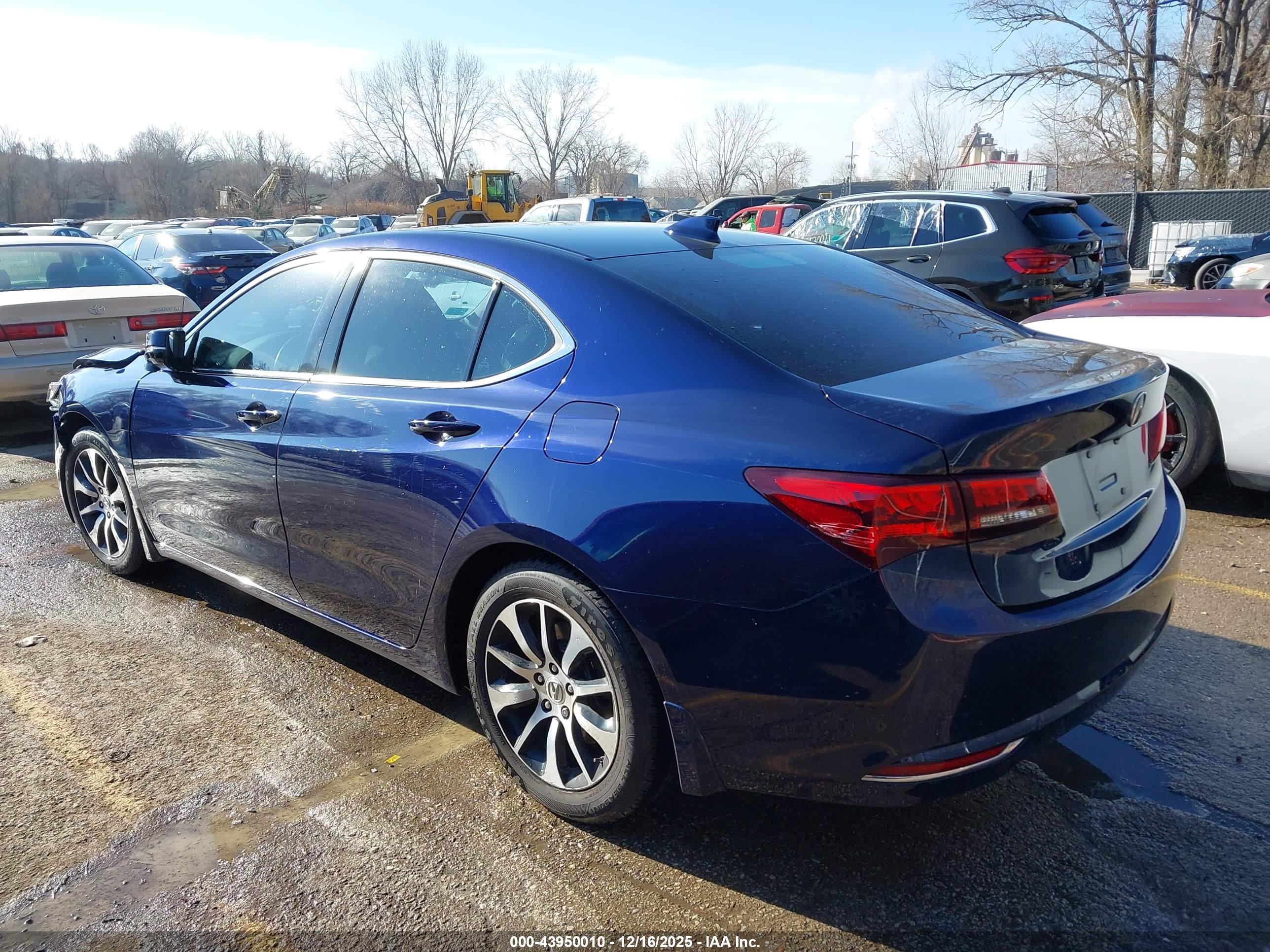 ACURA TLX image 3