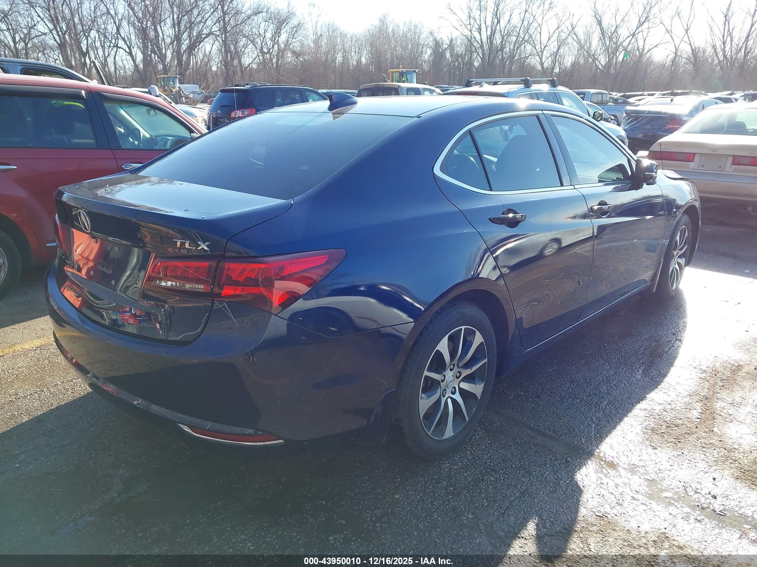 ACURA TLX image 4