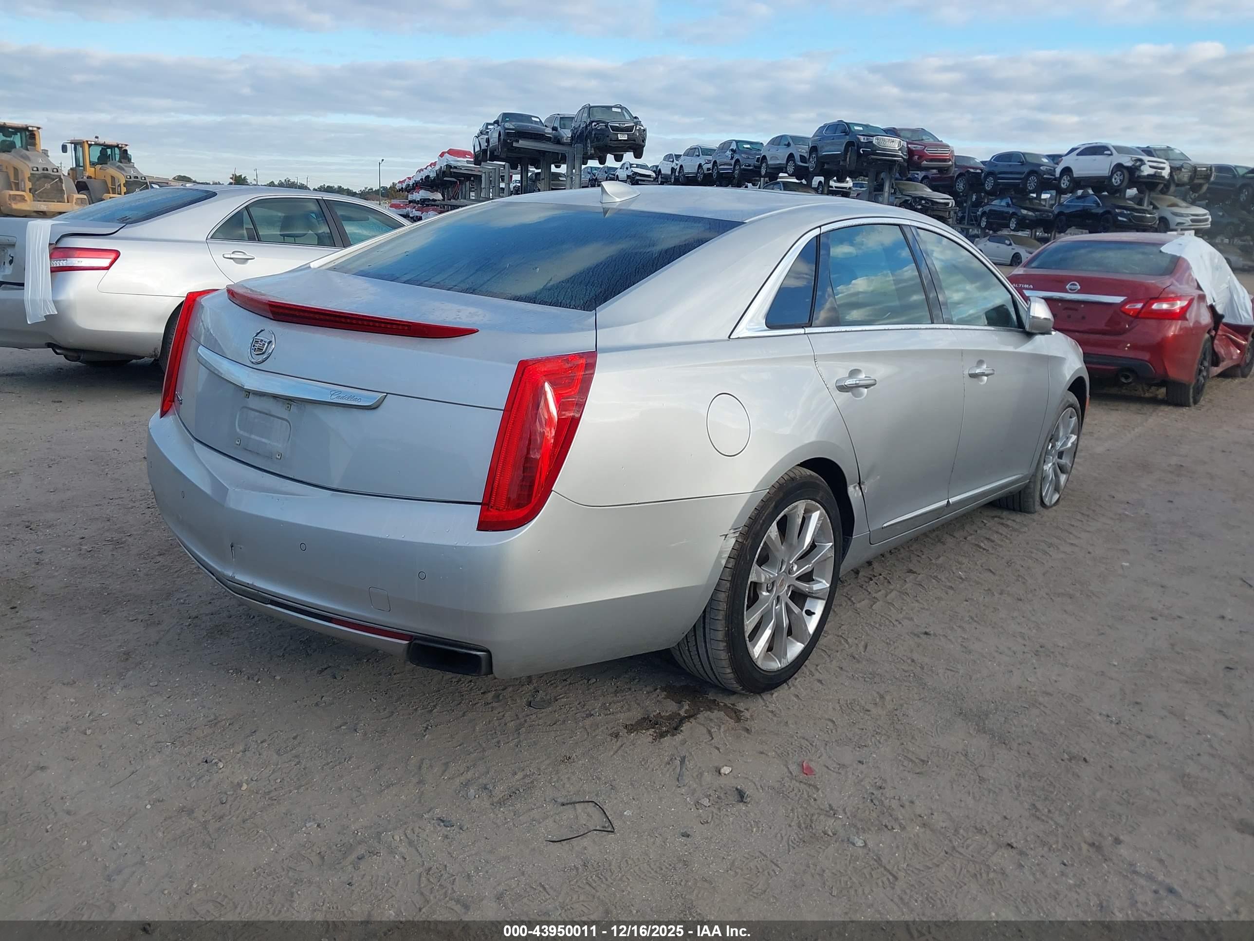 CADILLAC XTS image 4
