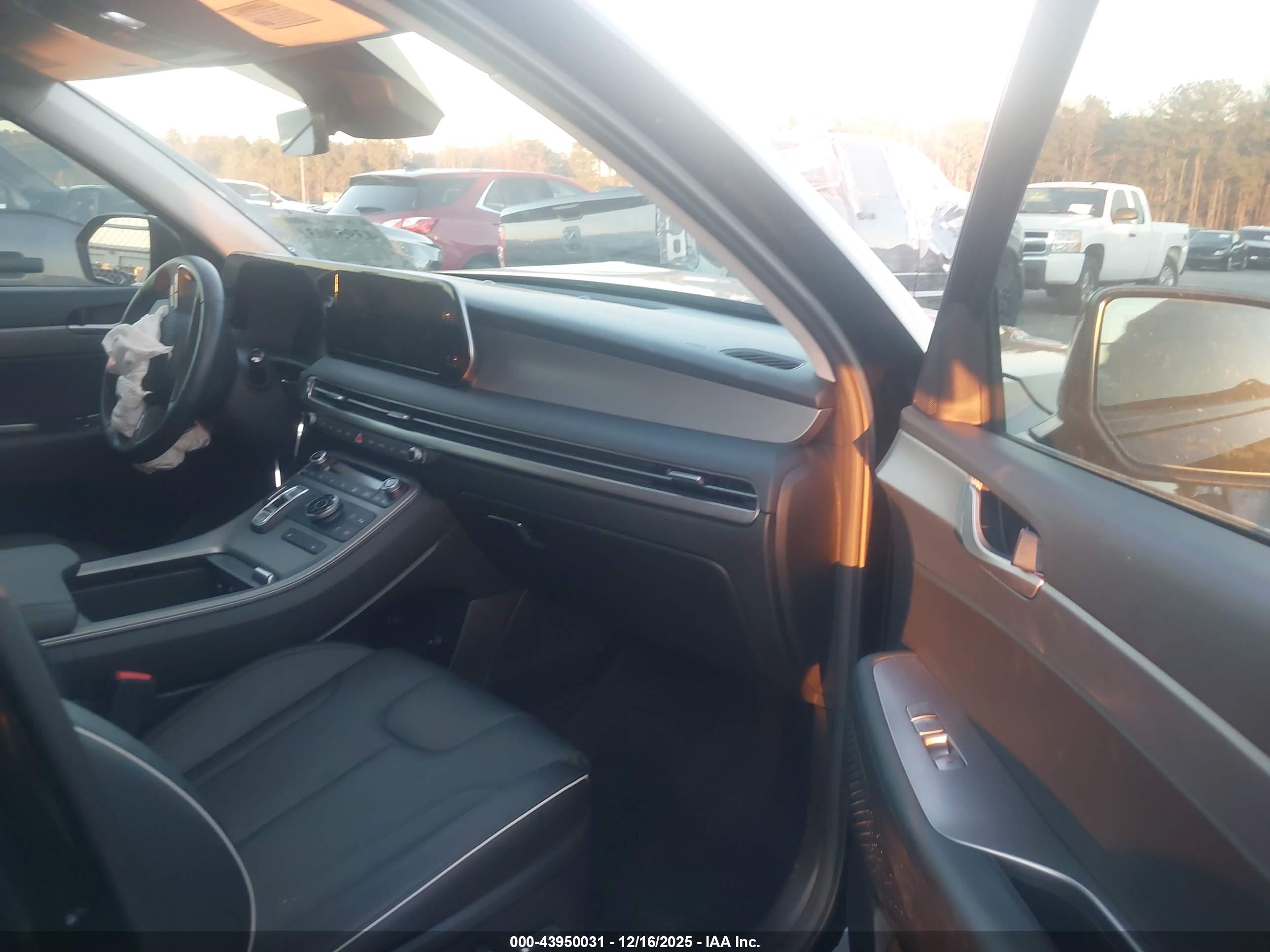 HYUNDAI PALISADE image 5