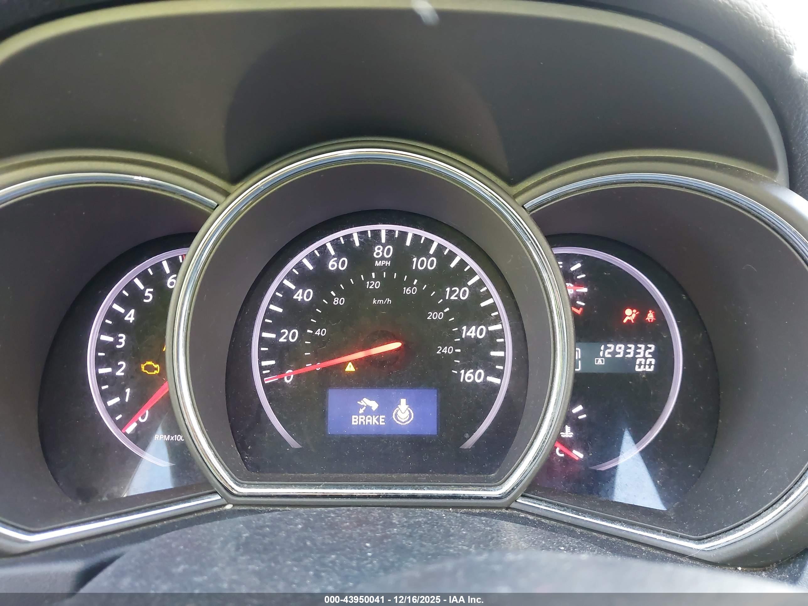 NISSAN MURANO image 7