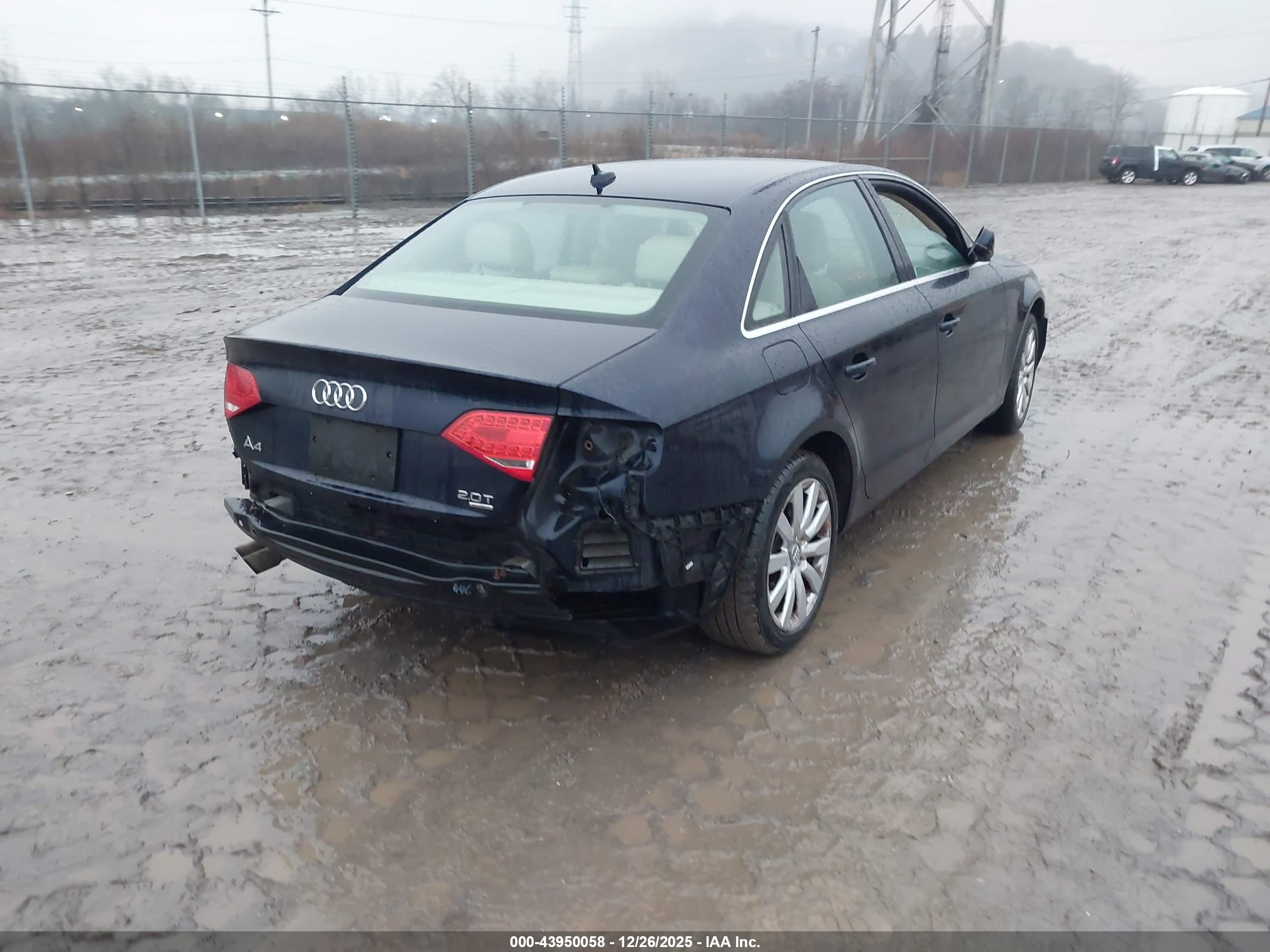 AUDI A4 image 4