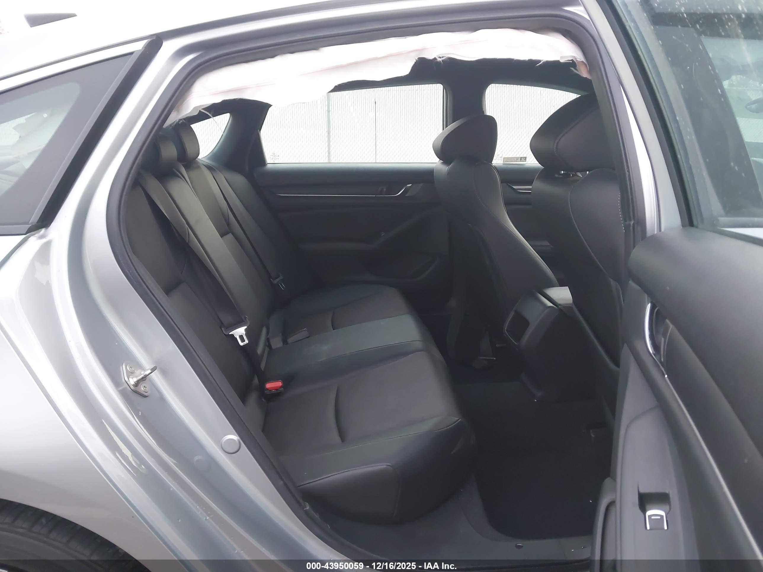 HONDA ACCORD image 8