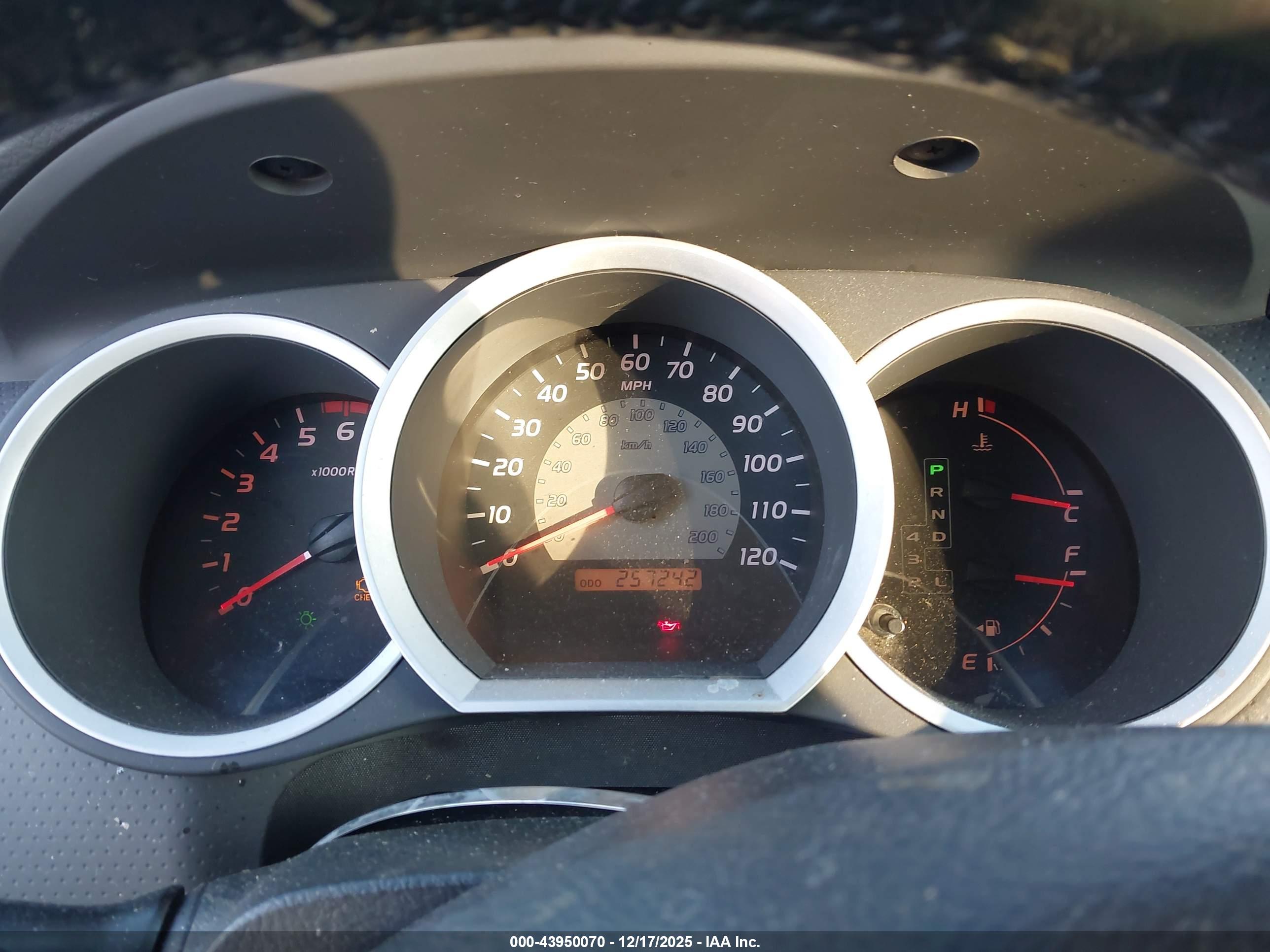TOYOTA TACOMA image 7