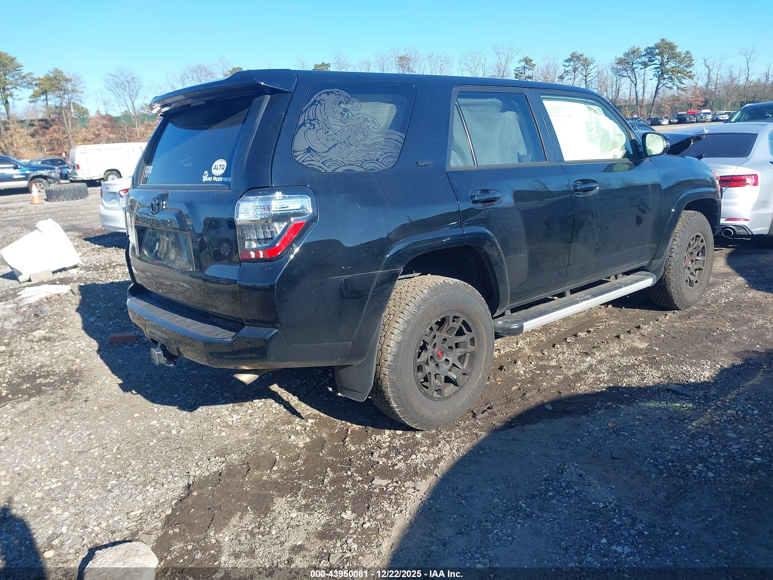 TOYOTA 4RUNNER image 4