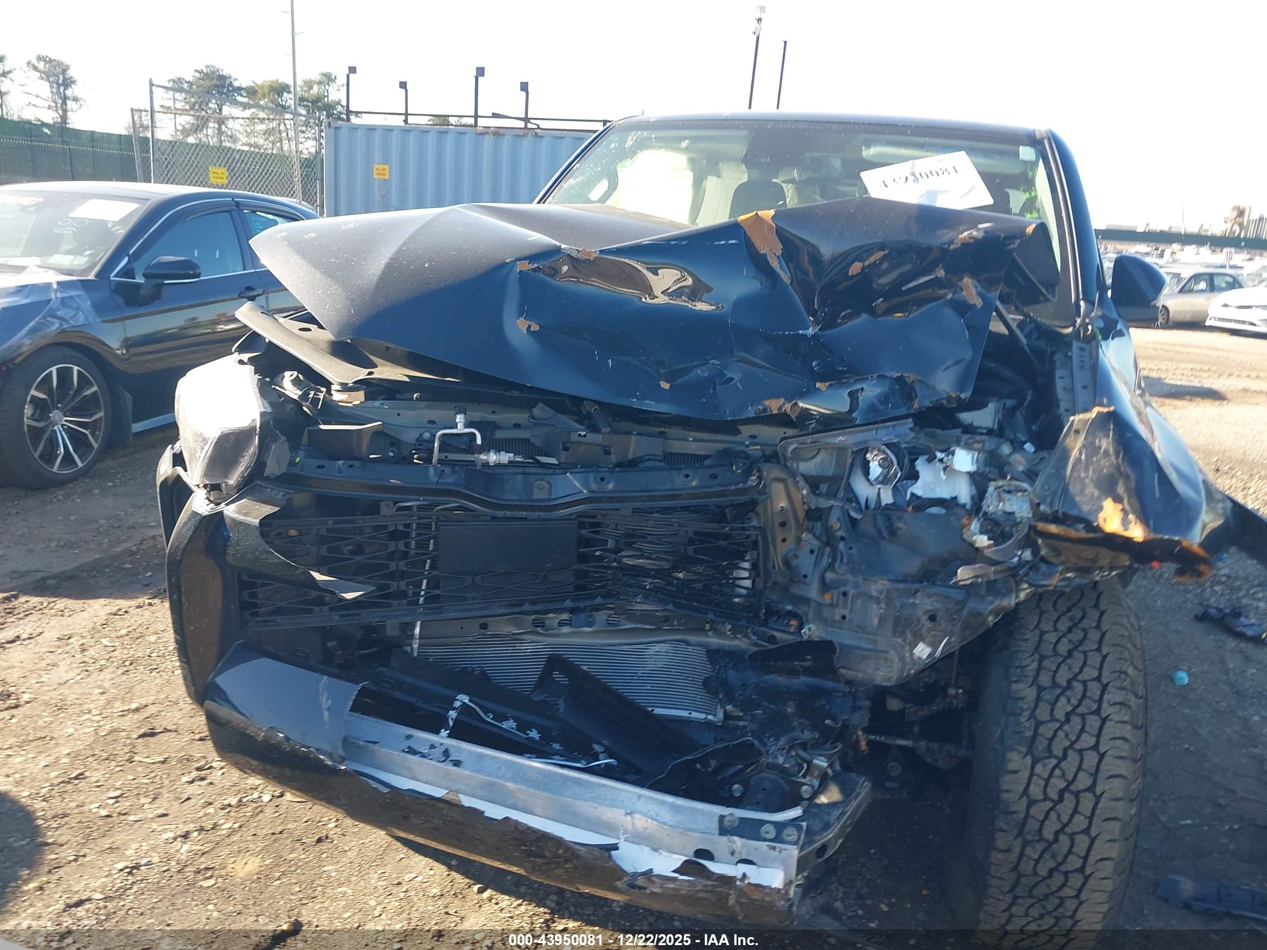 TOYOTA 4RUNNER image 6