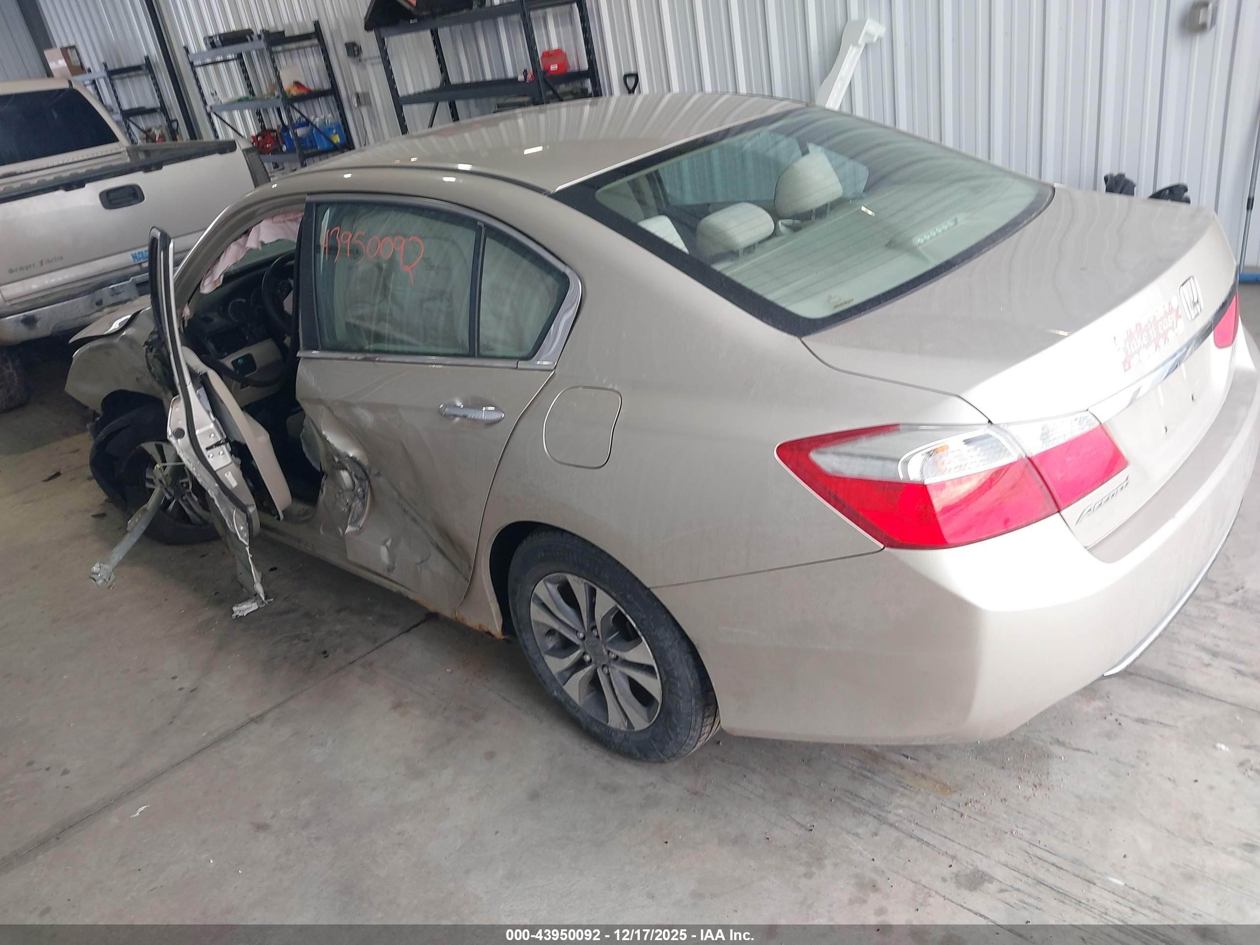 HONDA ACCORD image 3