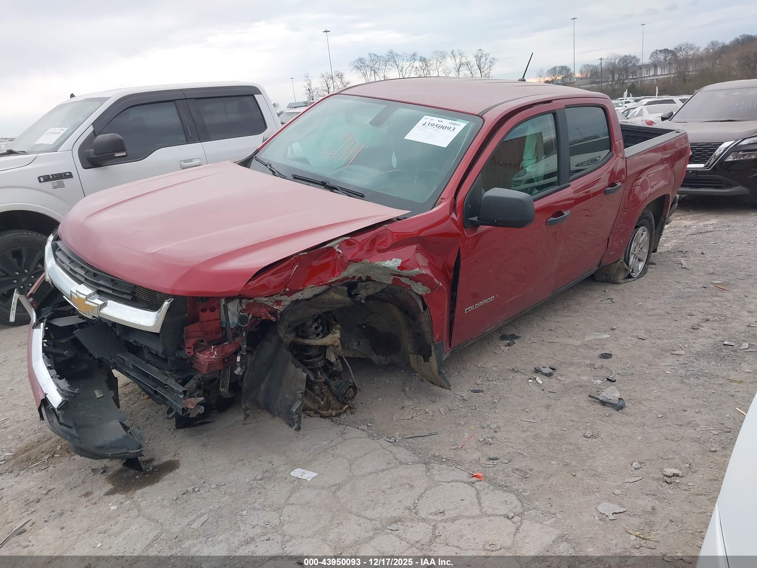 CHEVROLET COLORADO image 2