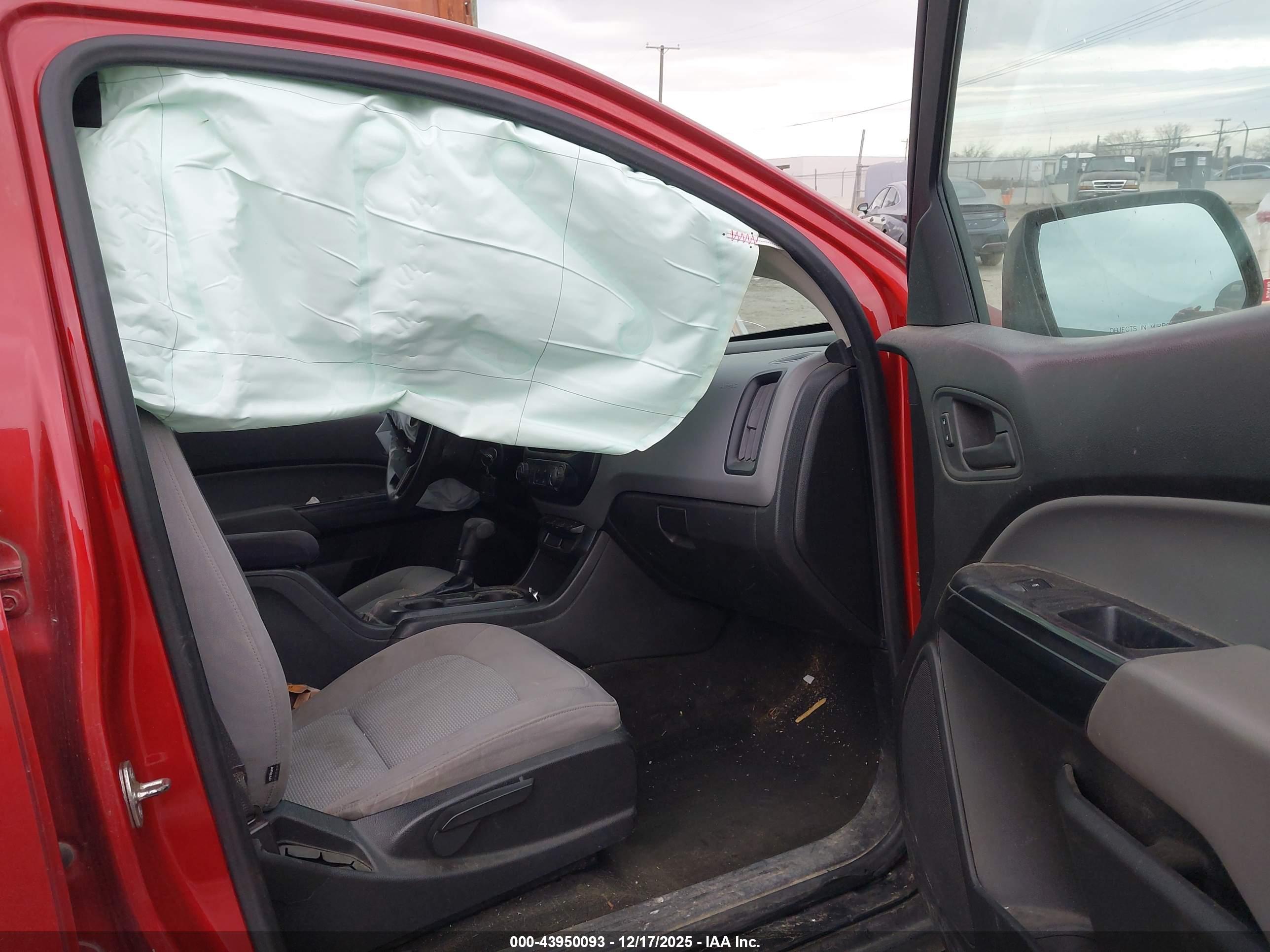 CHEVROLET COLORADO image 5