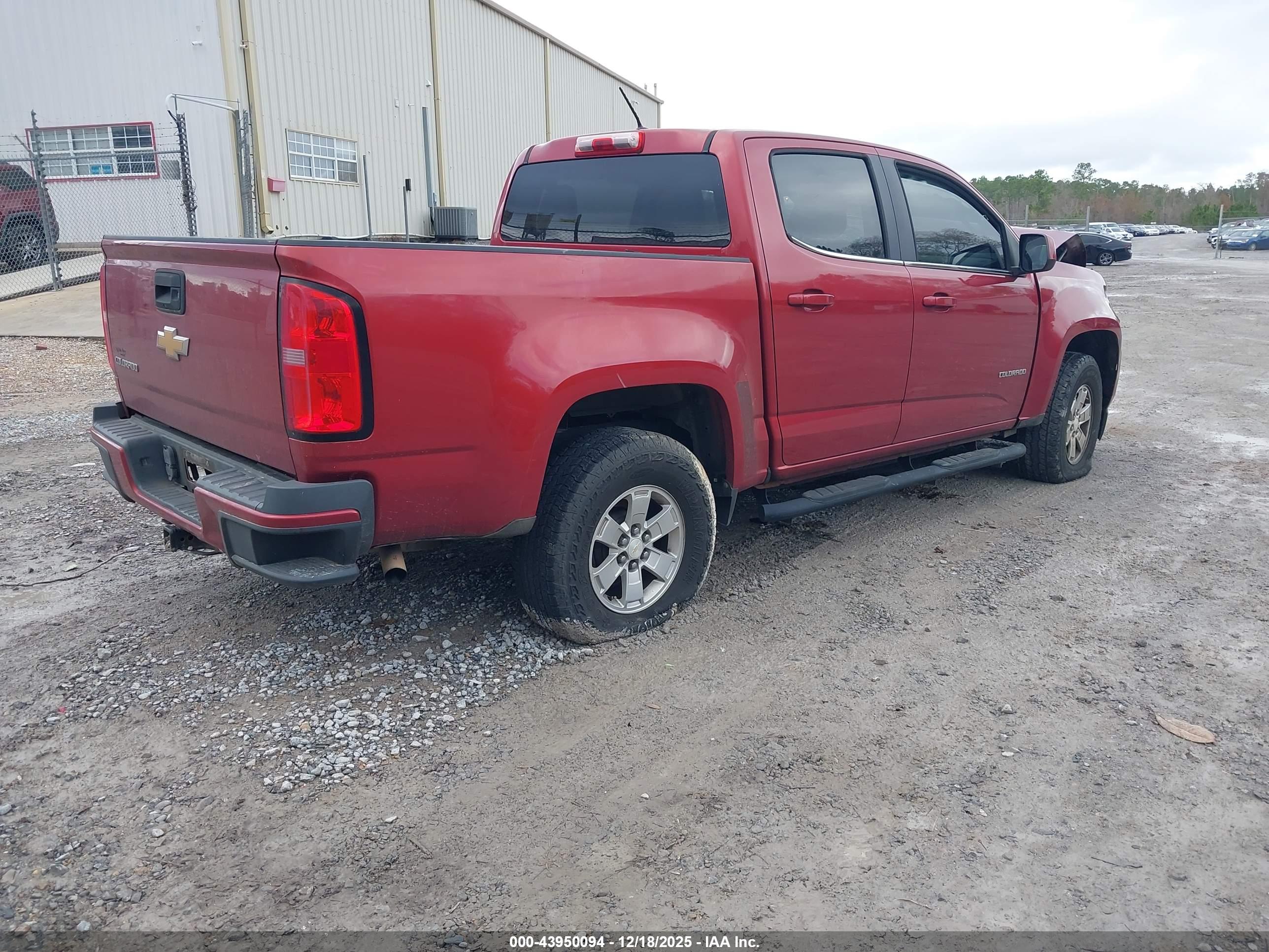 CHEVROLET COLORADO image 4