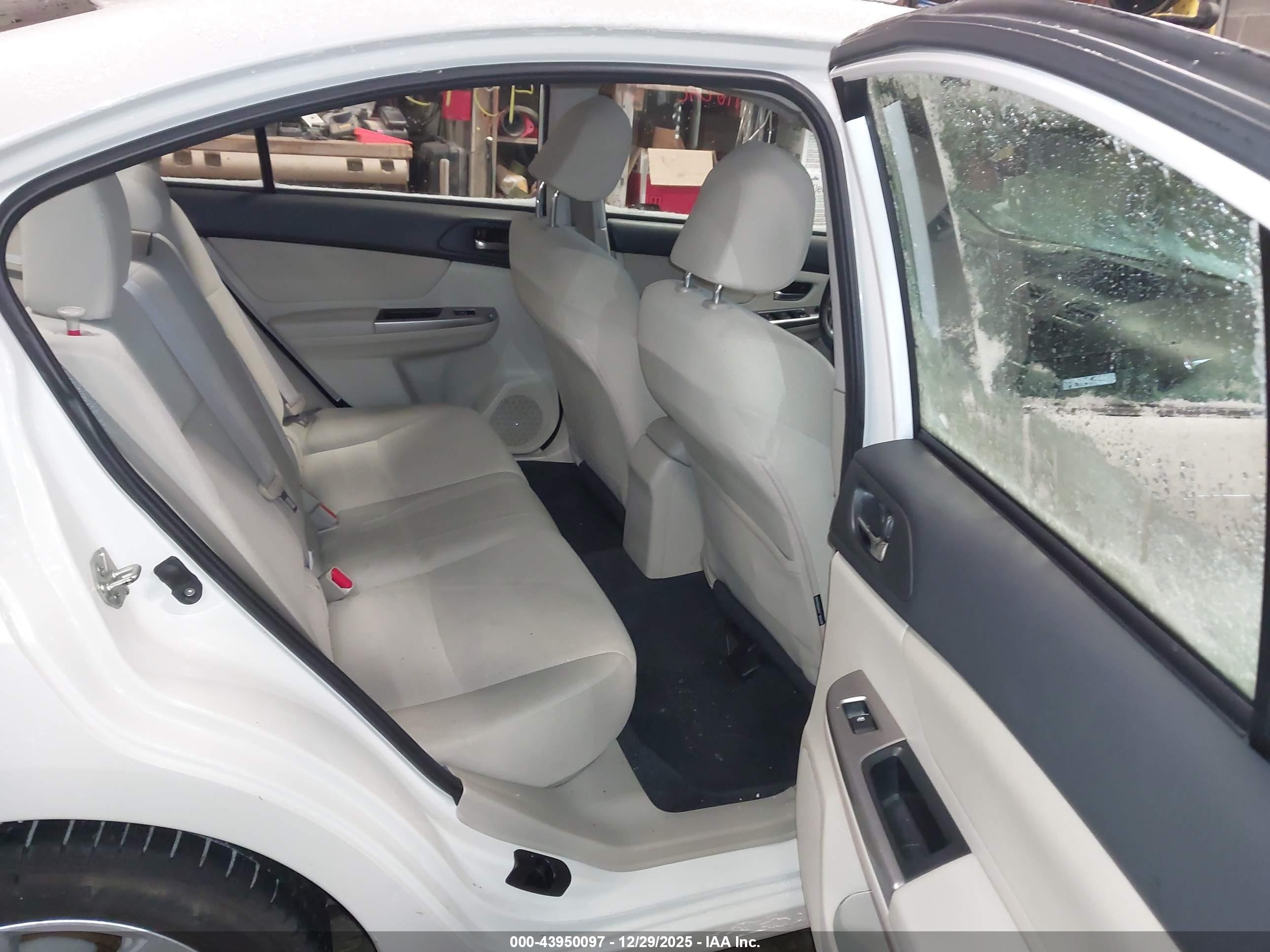 SUBARU IMPREZA image 8