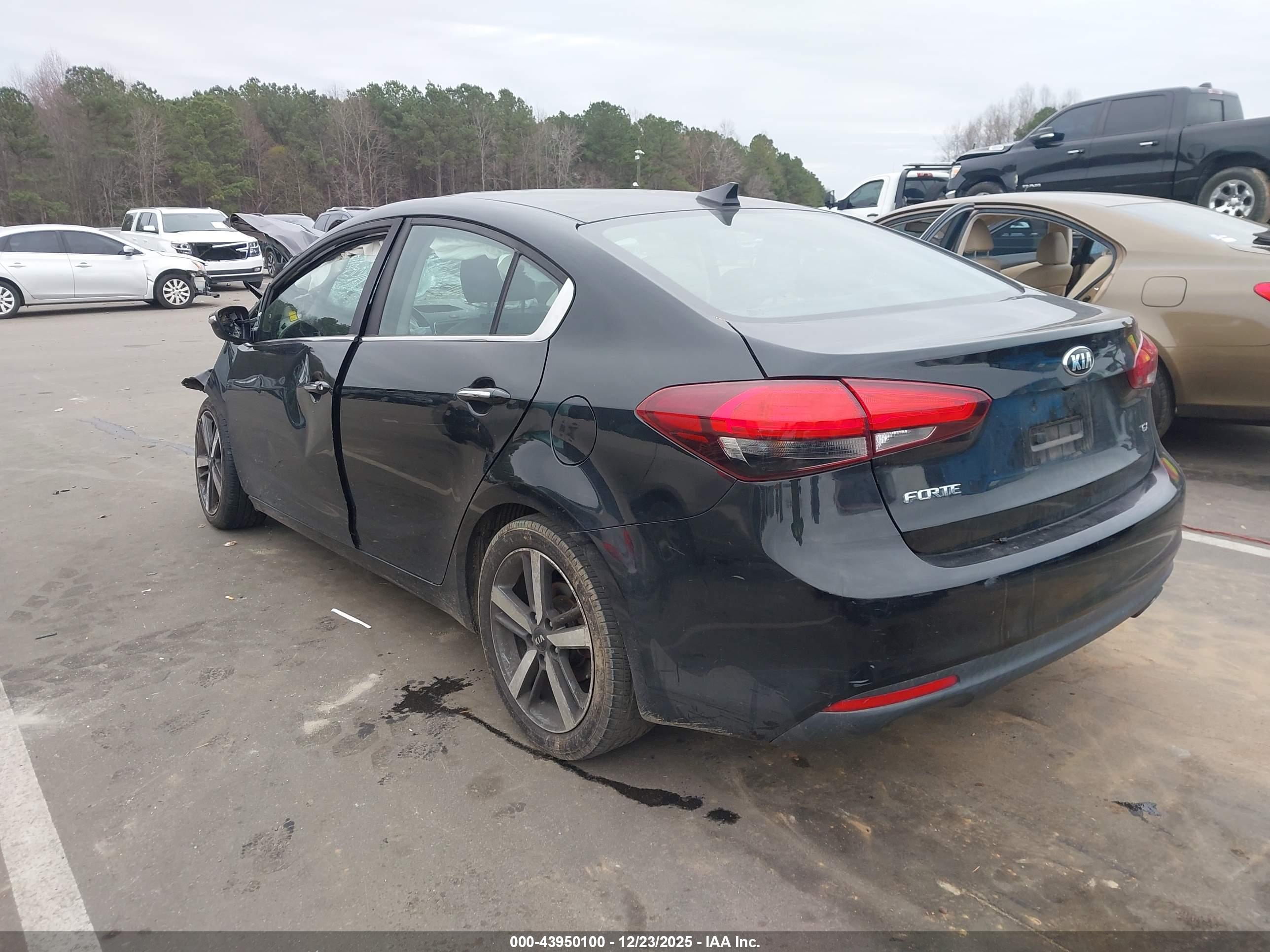 KIA FORTE image 3