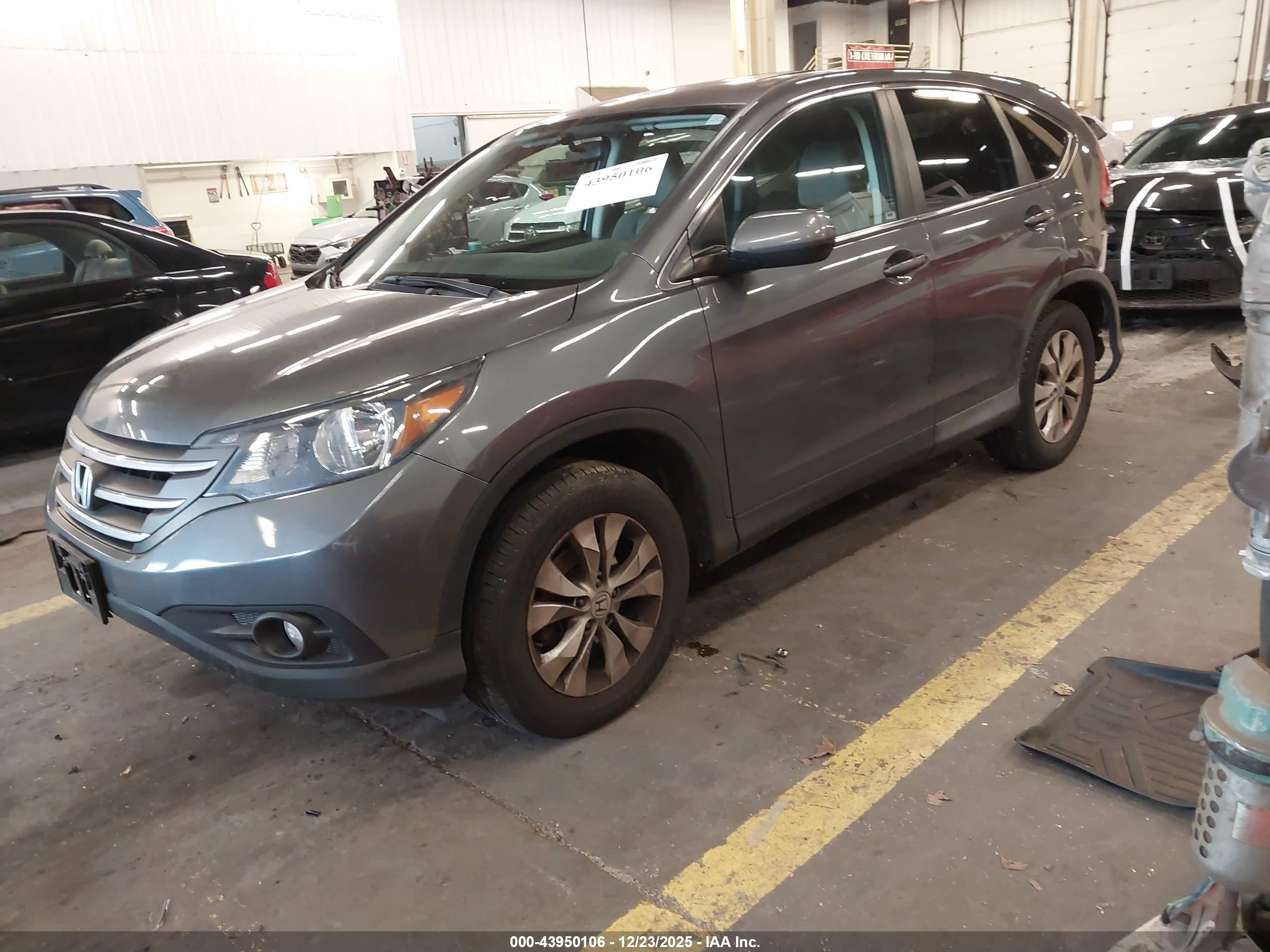 HONDA CR-V image 2