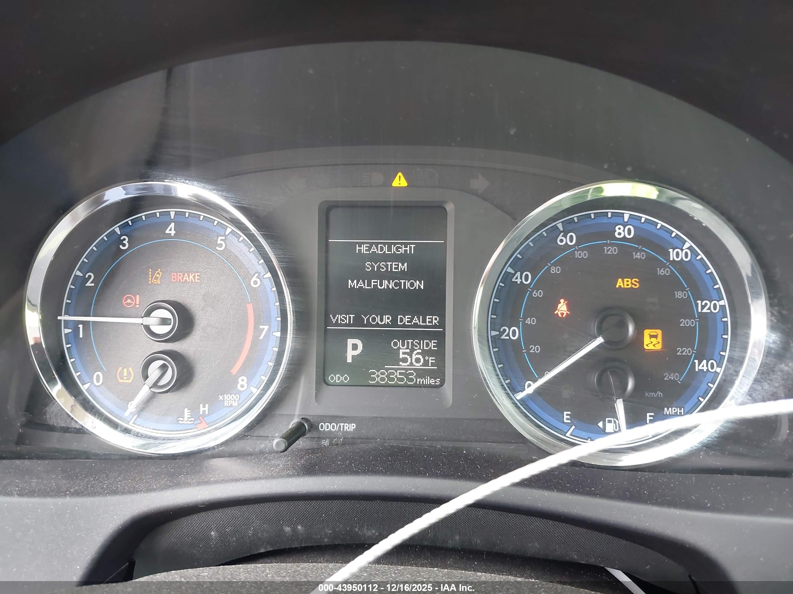 TOYOTA COROLLA image 7