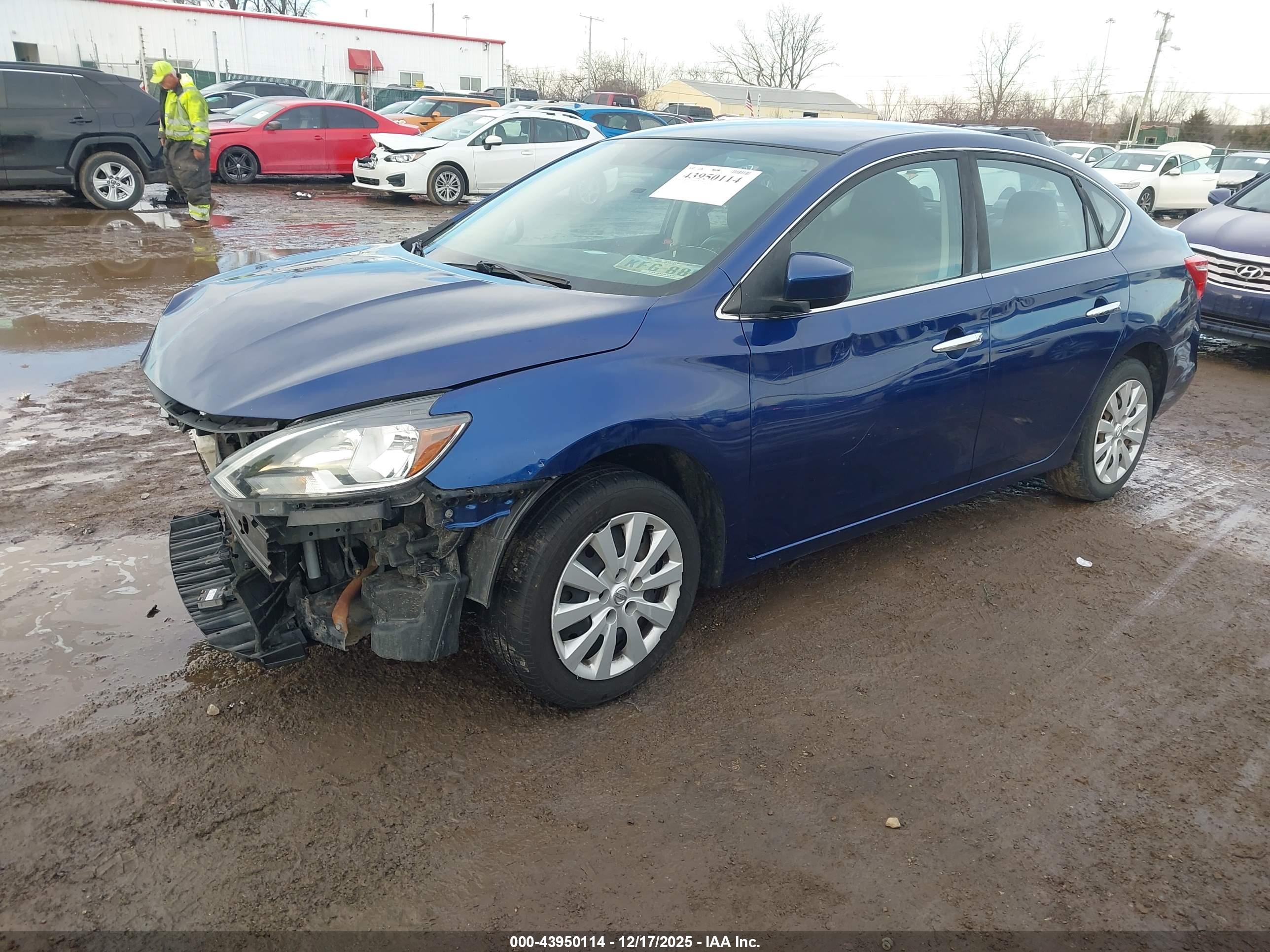 NISSAN SENTRA image 2