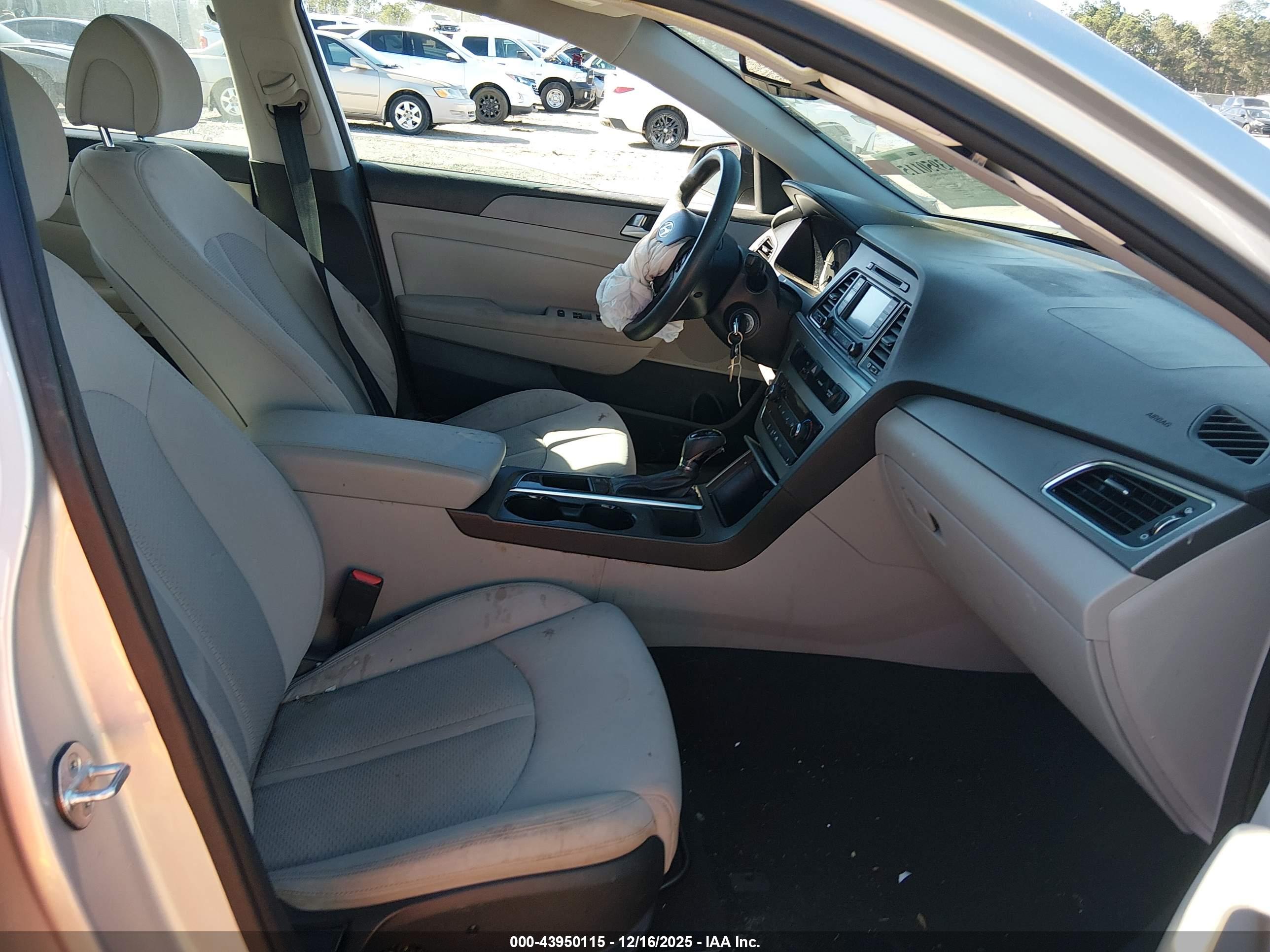 HYUNDAI SONATA image 5