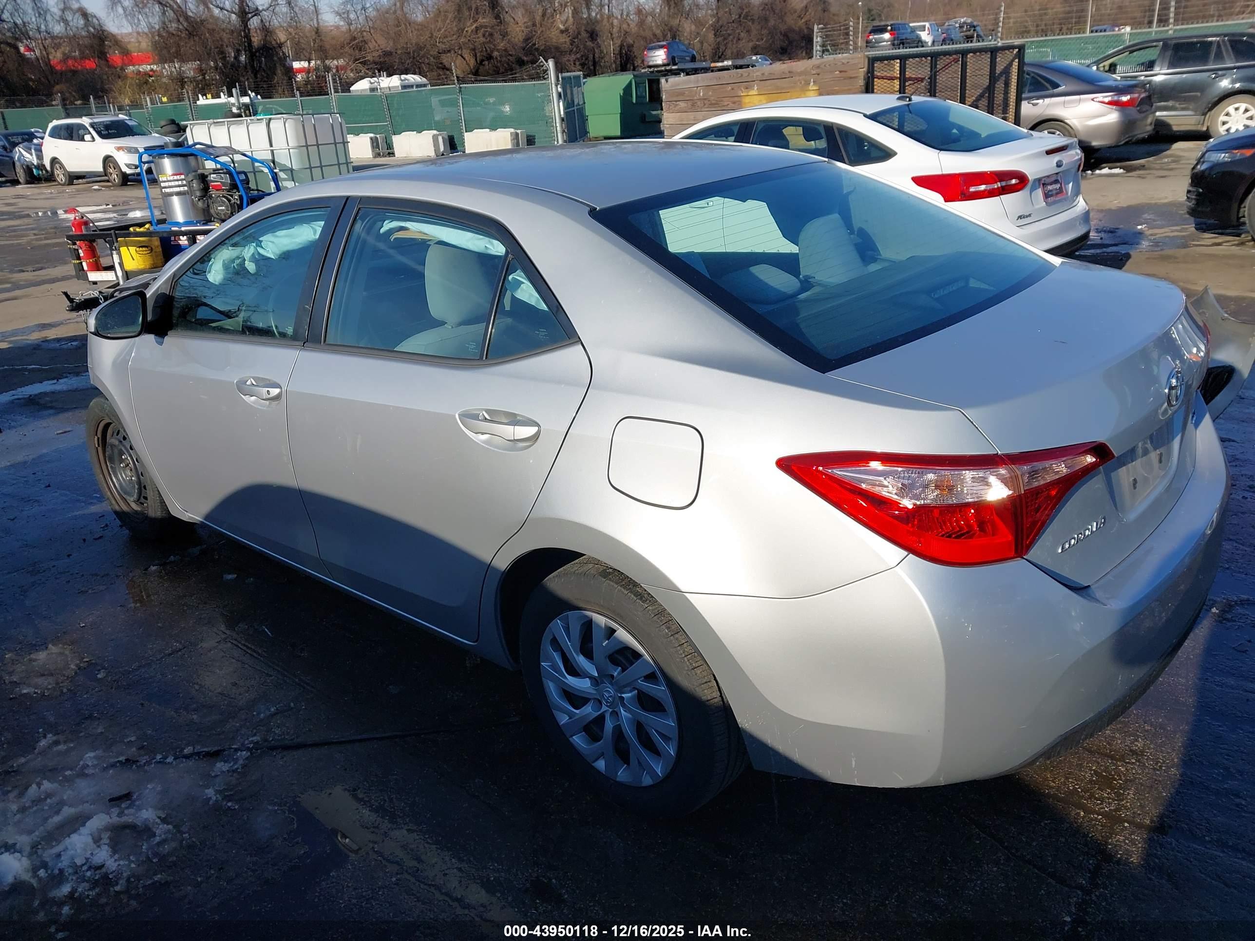 TOYOTA COROLLA image 3