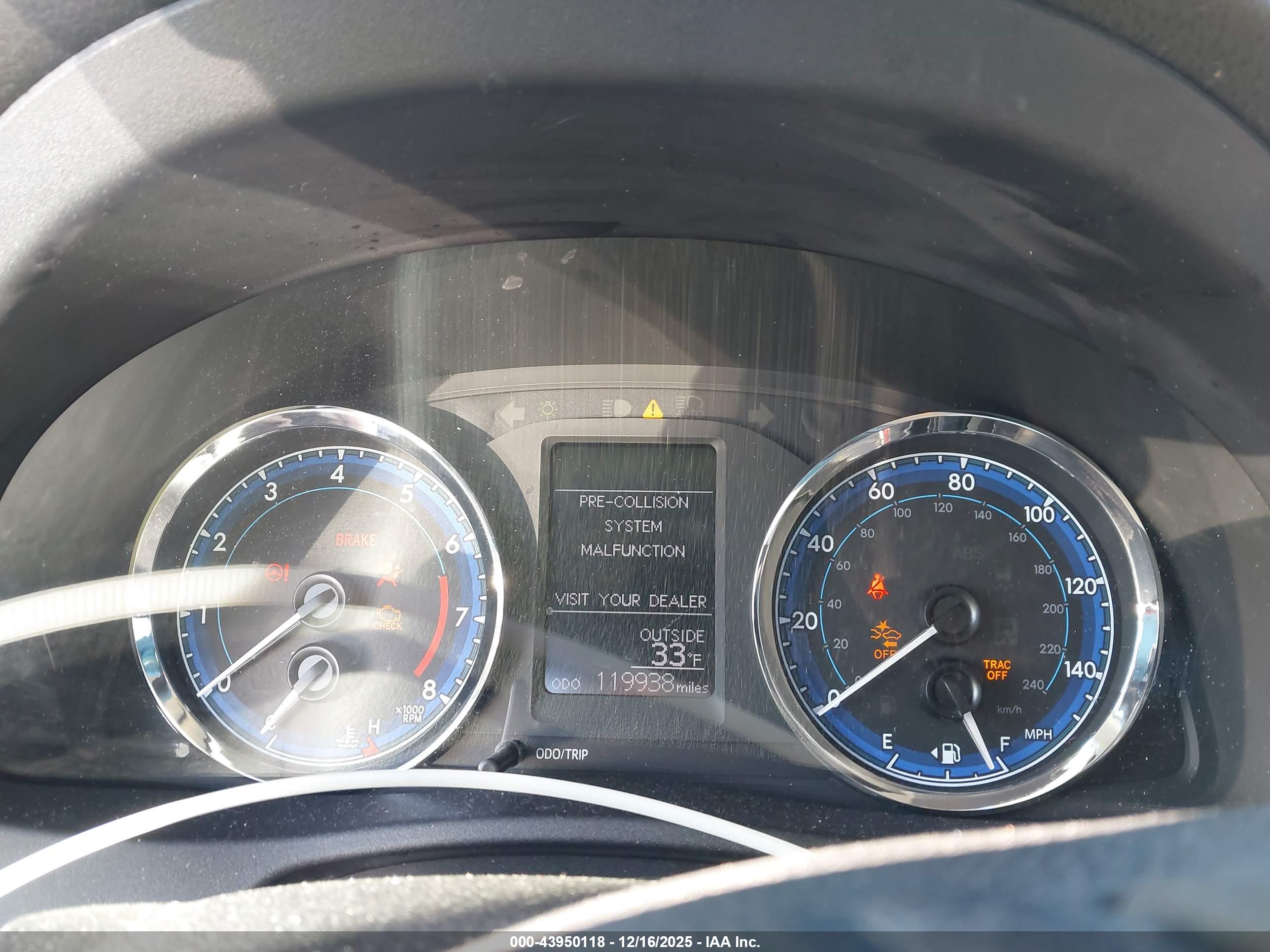 TOYOTA COROLLA image 7