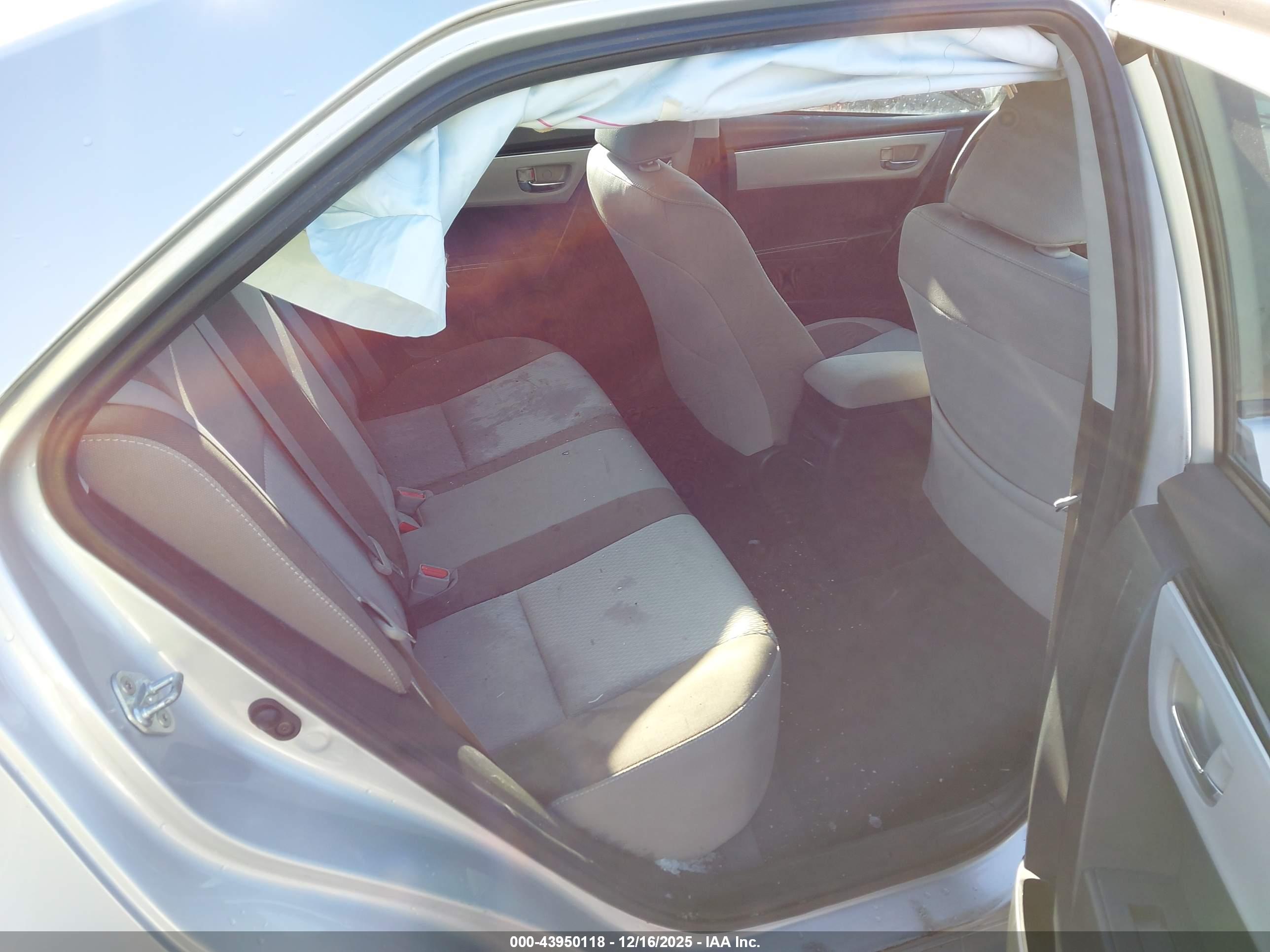TOYOTA COROLLA image 8