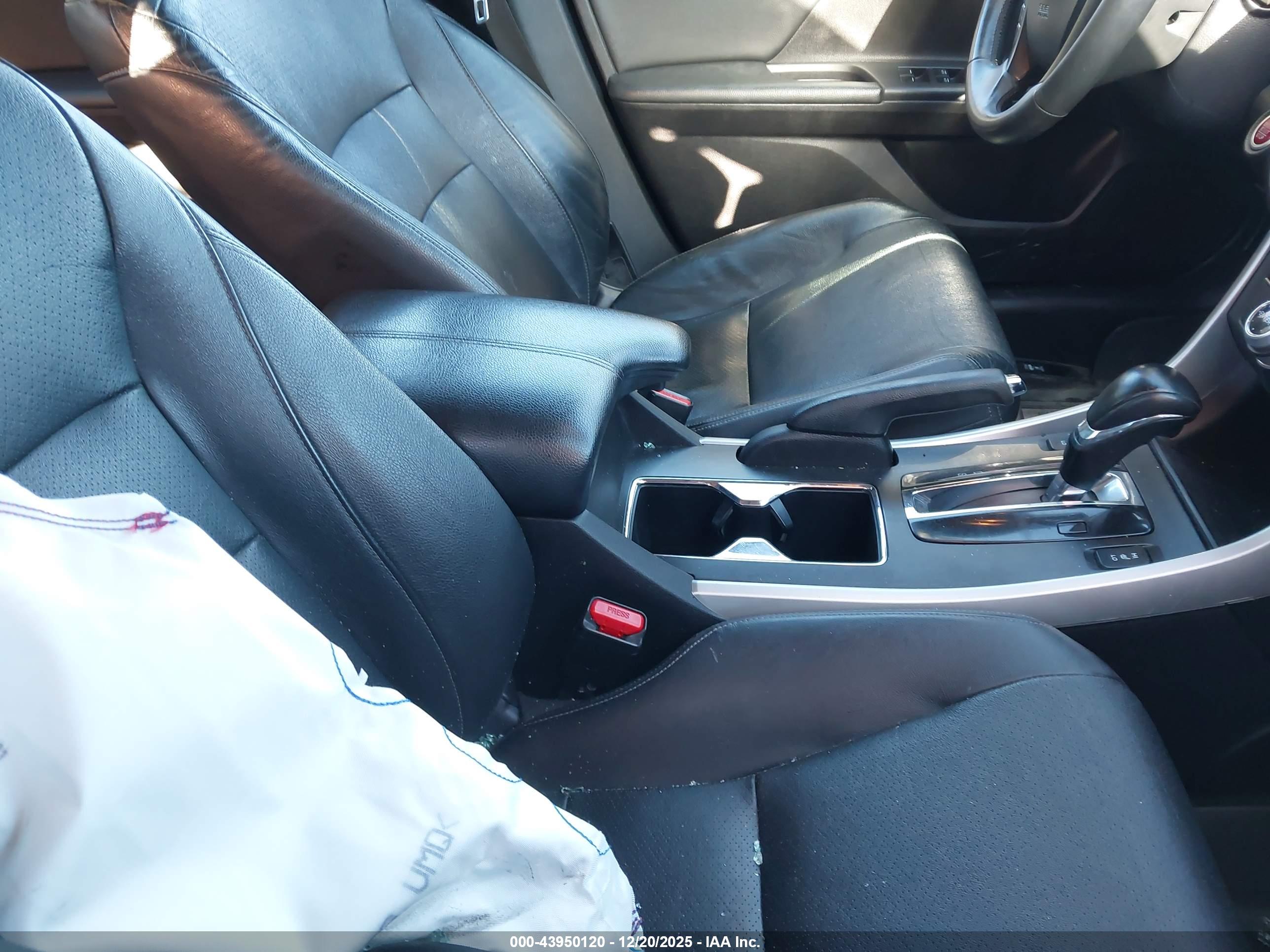 HONDA ACCORD image 5