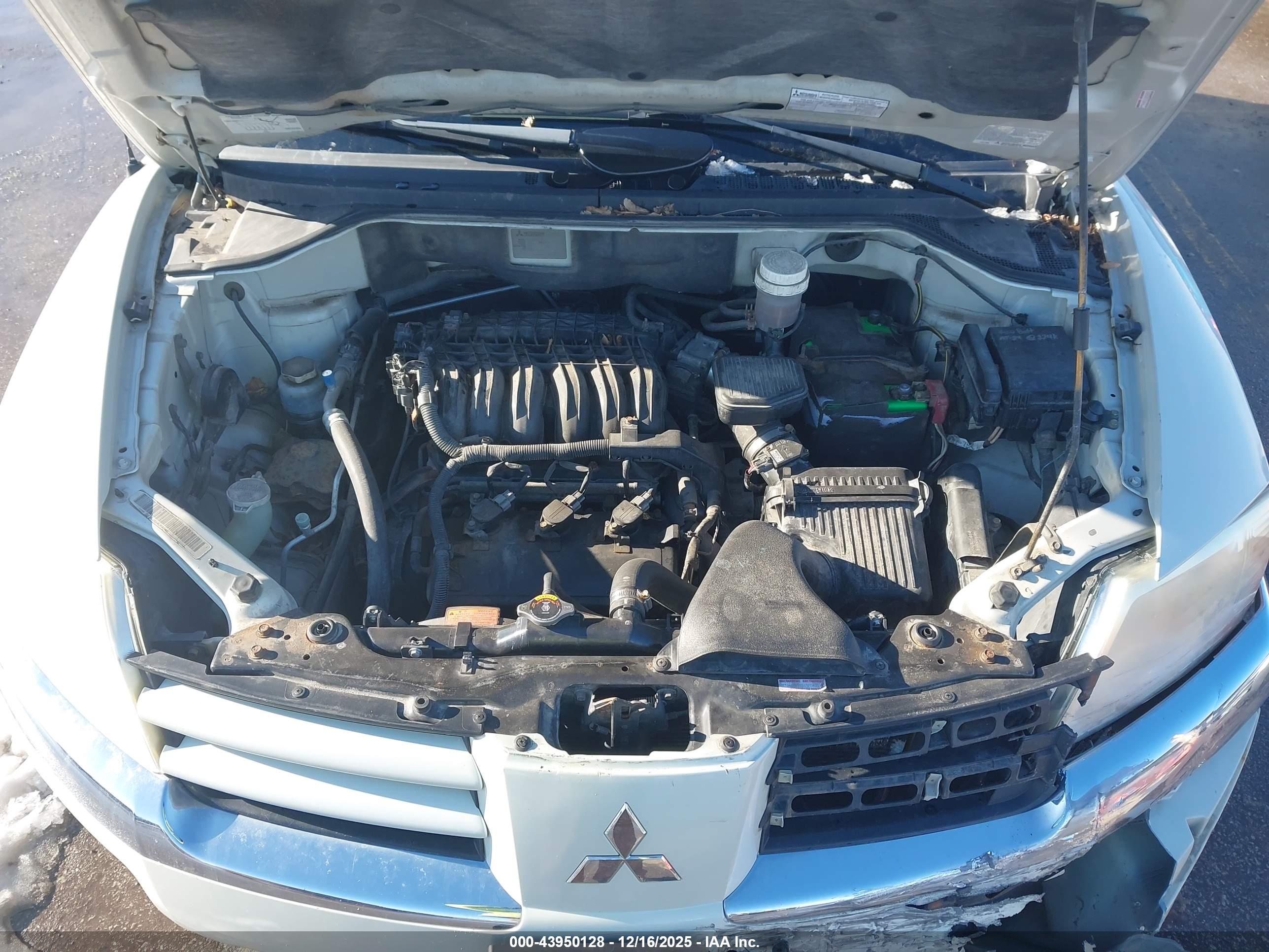 MITSUBISHI ENDEAVOR image 10