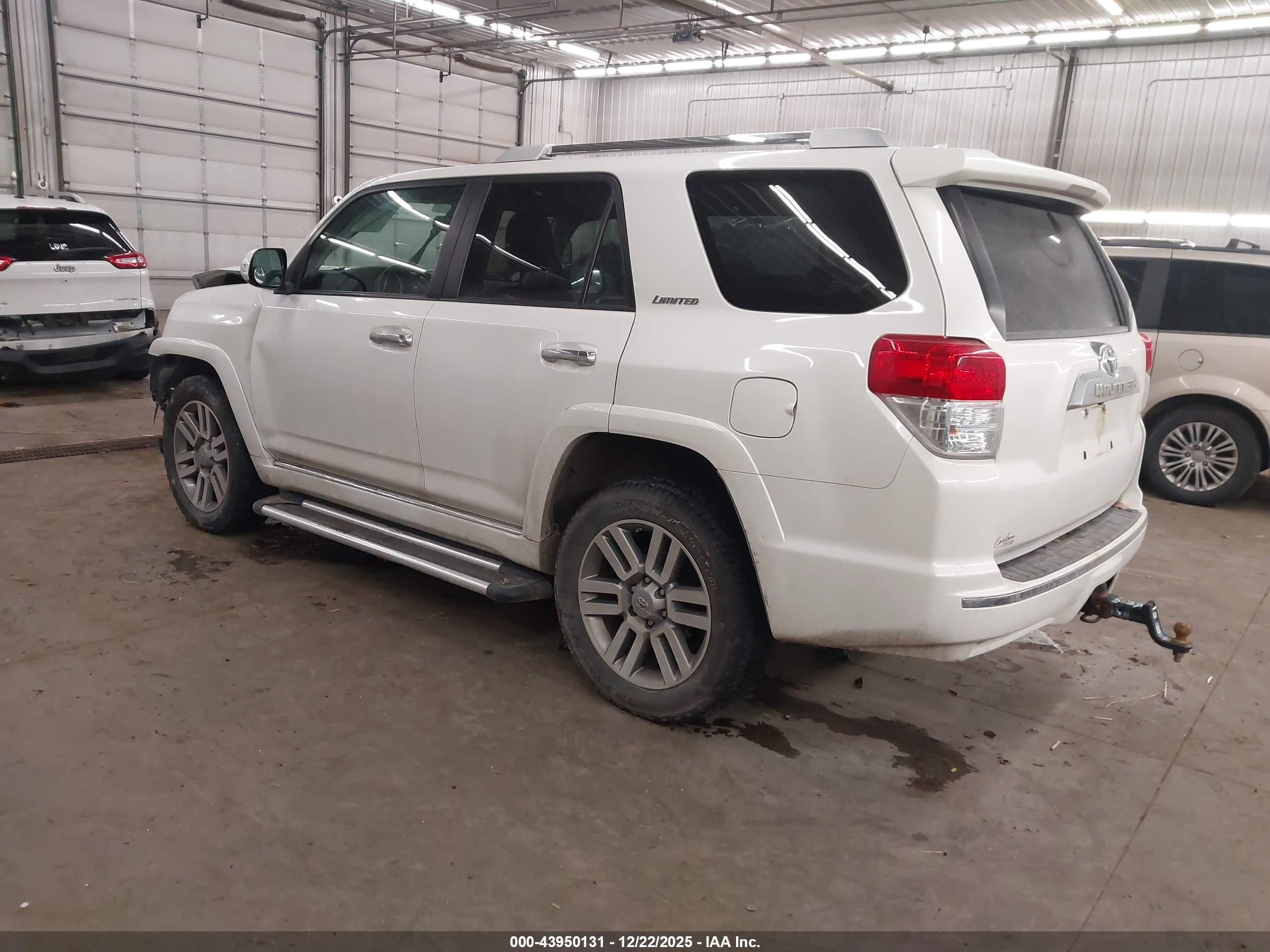 TOYOTA 4RUNNER image 3