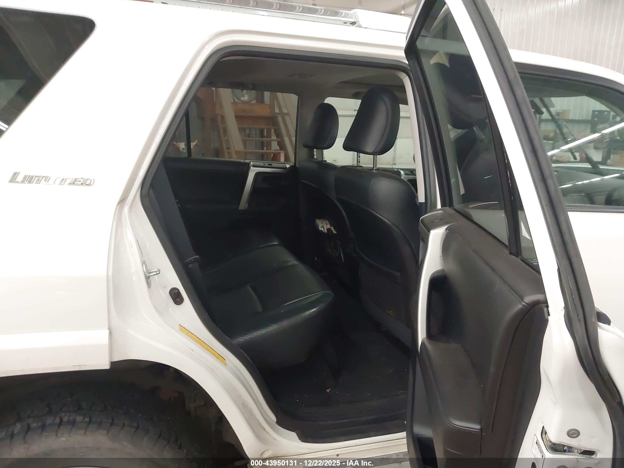 TOYOTA 4RUNNER image 8